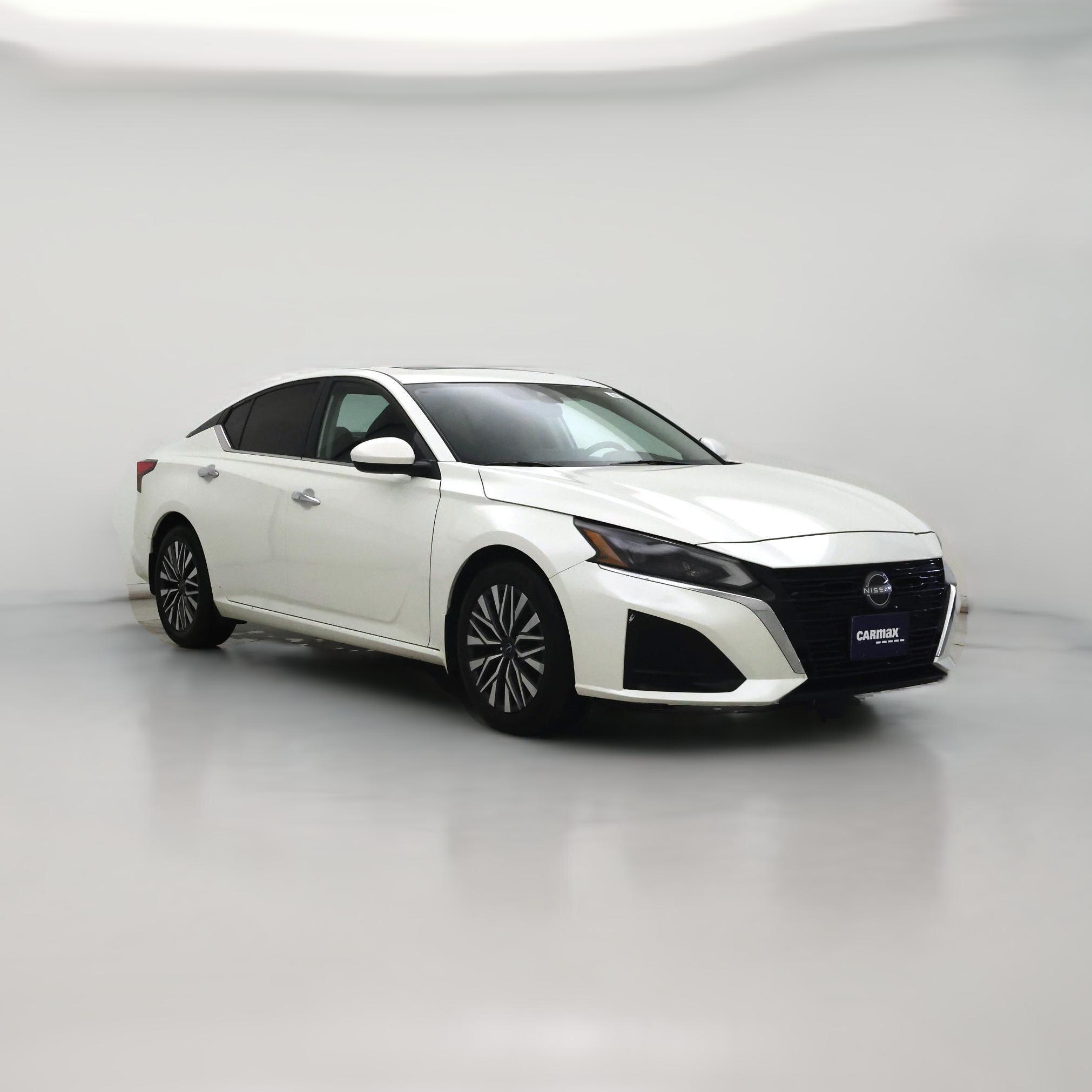 Thumbnail: 2023 Nissan Altima - 1