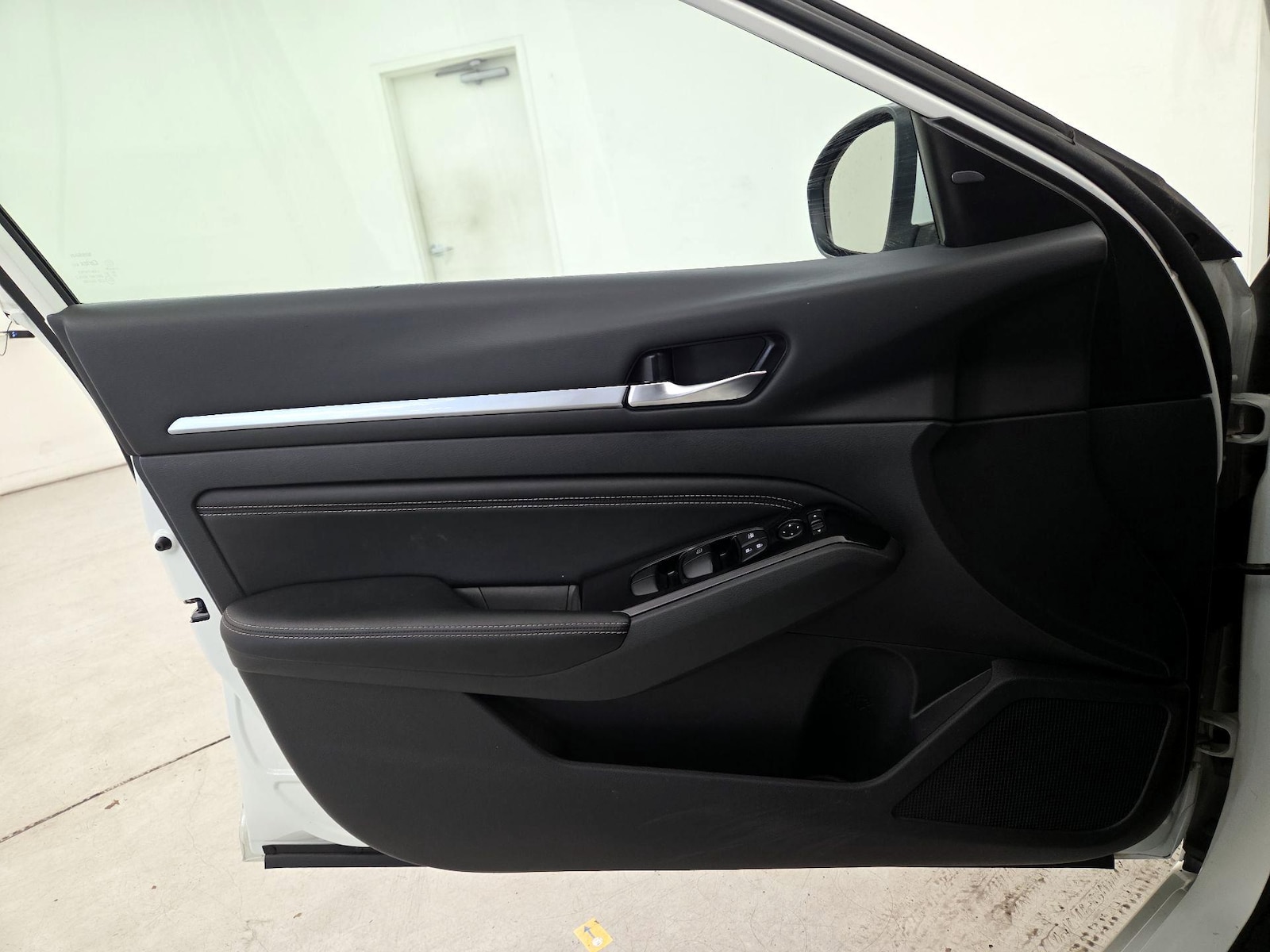 2023 Nissan Altima SV - Photo 13