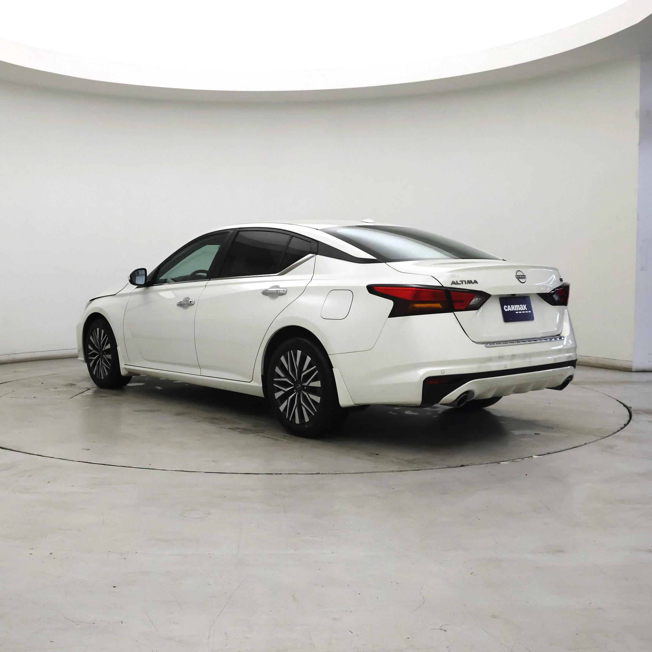 Thumbnail: 2023 Nissan Altima - 2