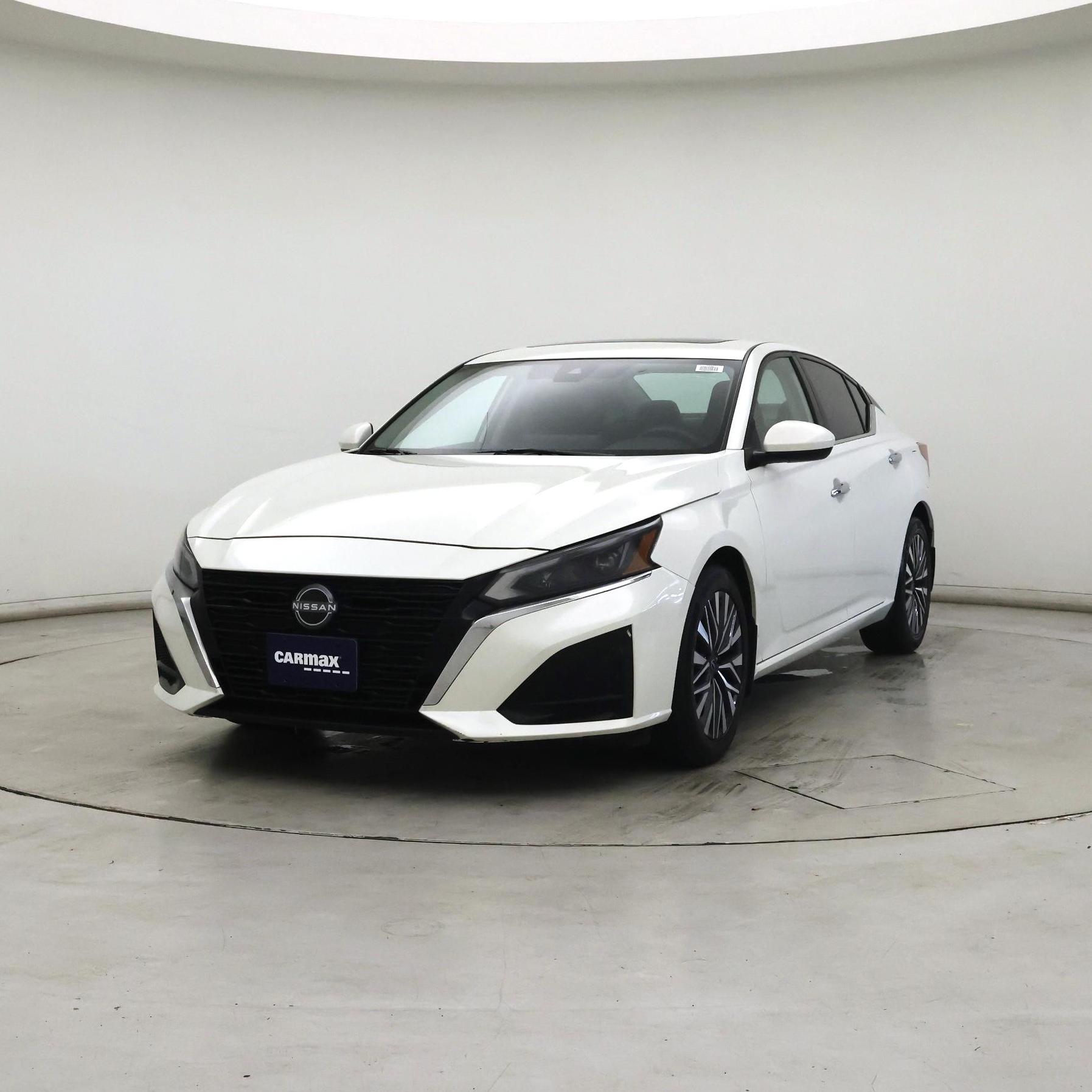 Thumbnail: 2023 Nissan Altima - 4