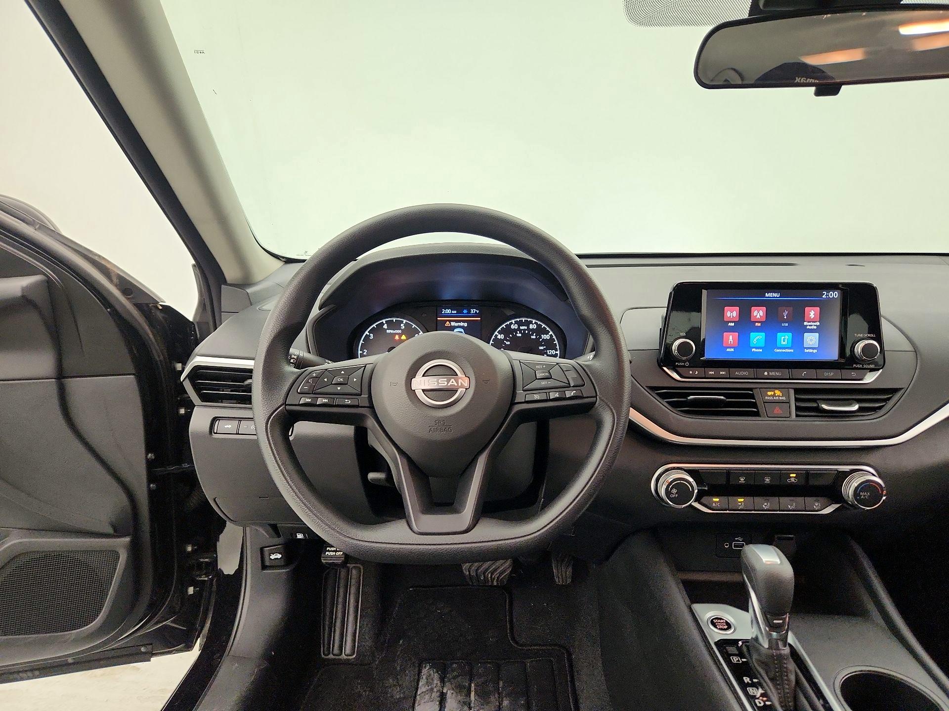 Thumbnail: 2023 Nissan Altima - 10