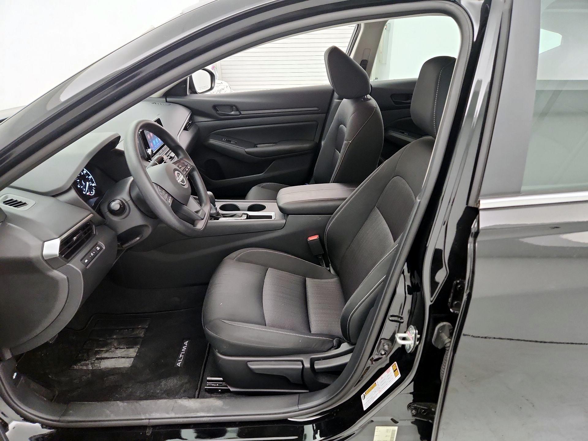 Thumbnail: 2023 Nissan Altima - 11