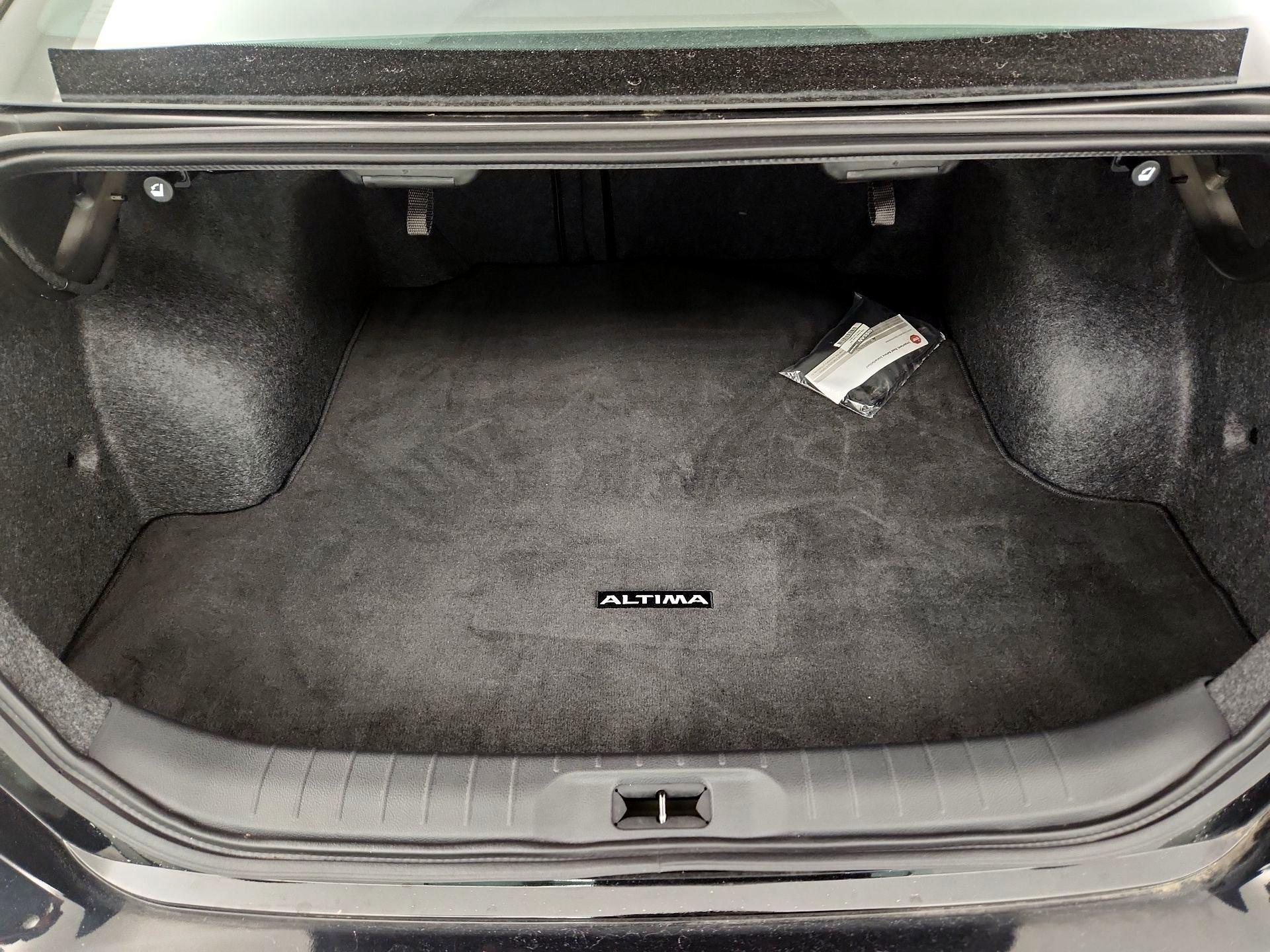 Thumbnail: 2023 Nissan Altima - 20