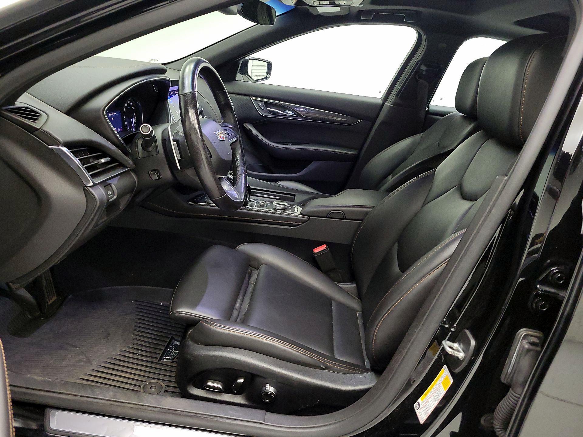 Thumbnail: 2022 Cadillac CT5 - 9