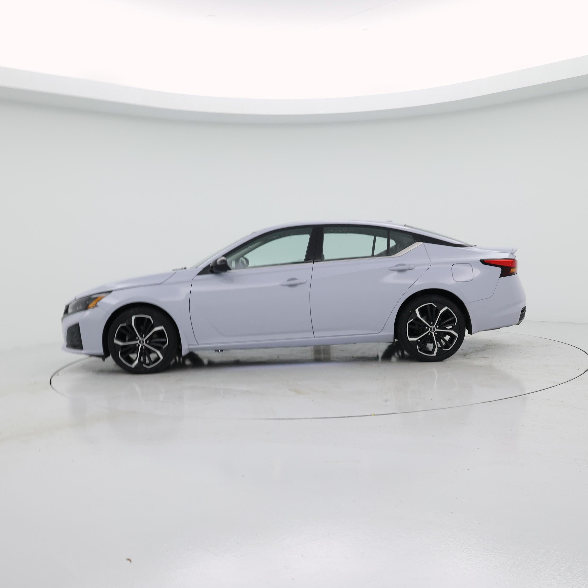 Thumbnail: 2023 Nissan Altima - 3