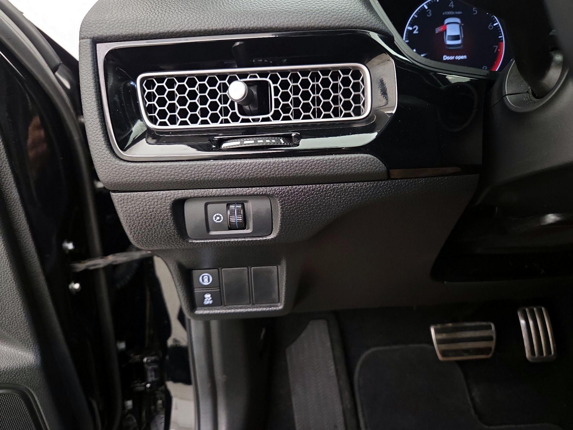 Thumbnail: 2023 Honda Civic - 13