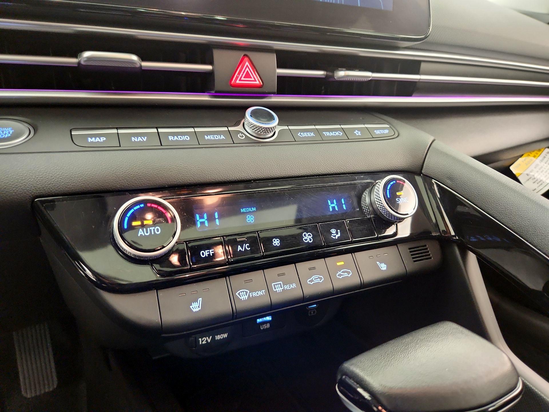 Thumbnail: 2024 Hyundai Elantra - 17