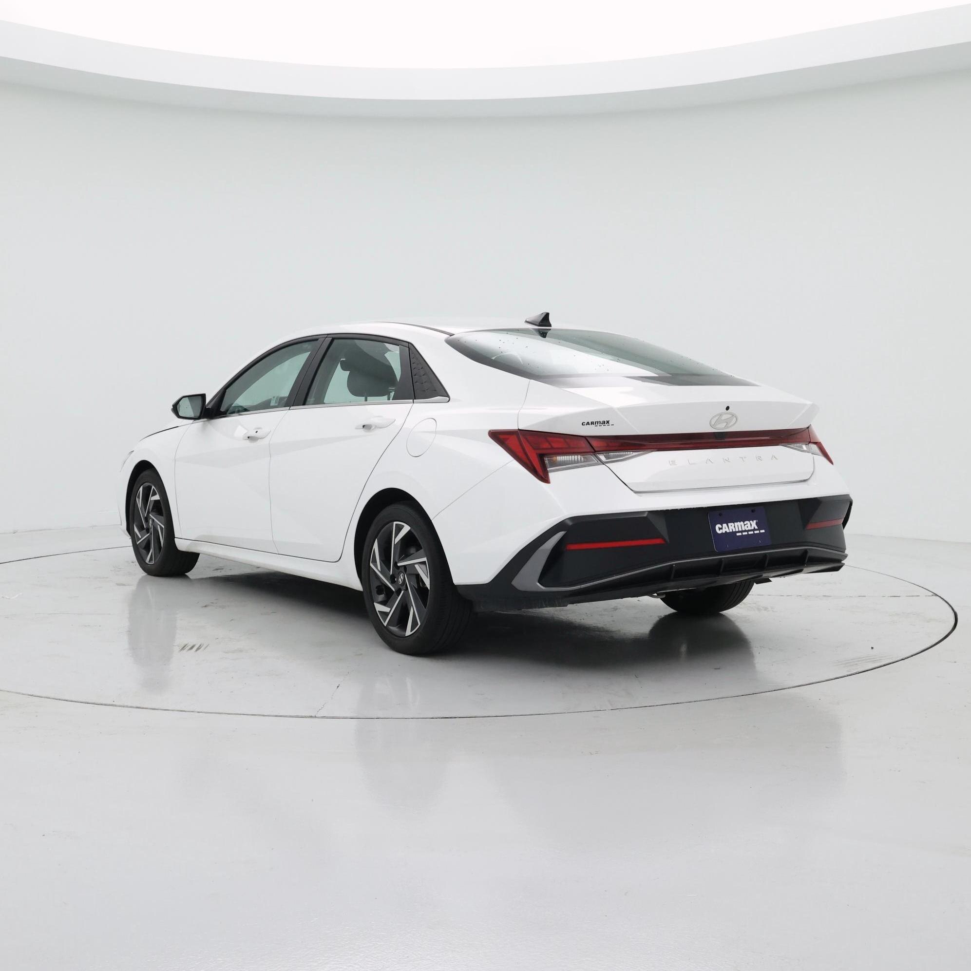 Thumbnail: 2024 Hyundai Elantra - 2