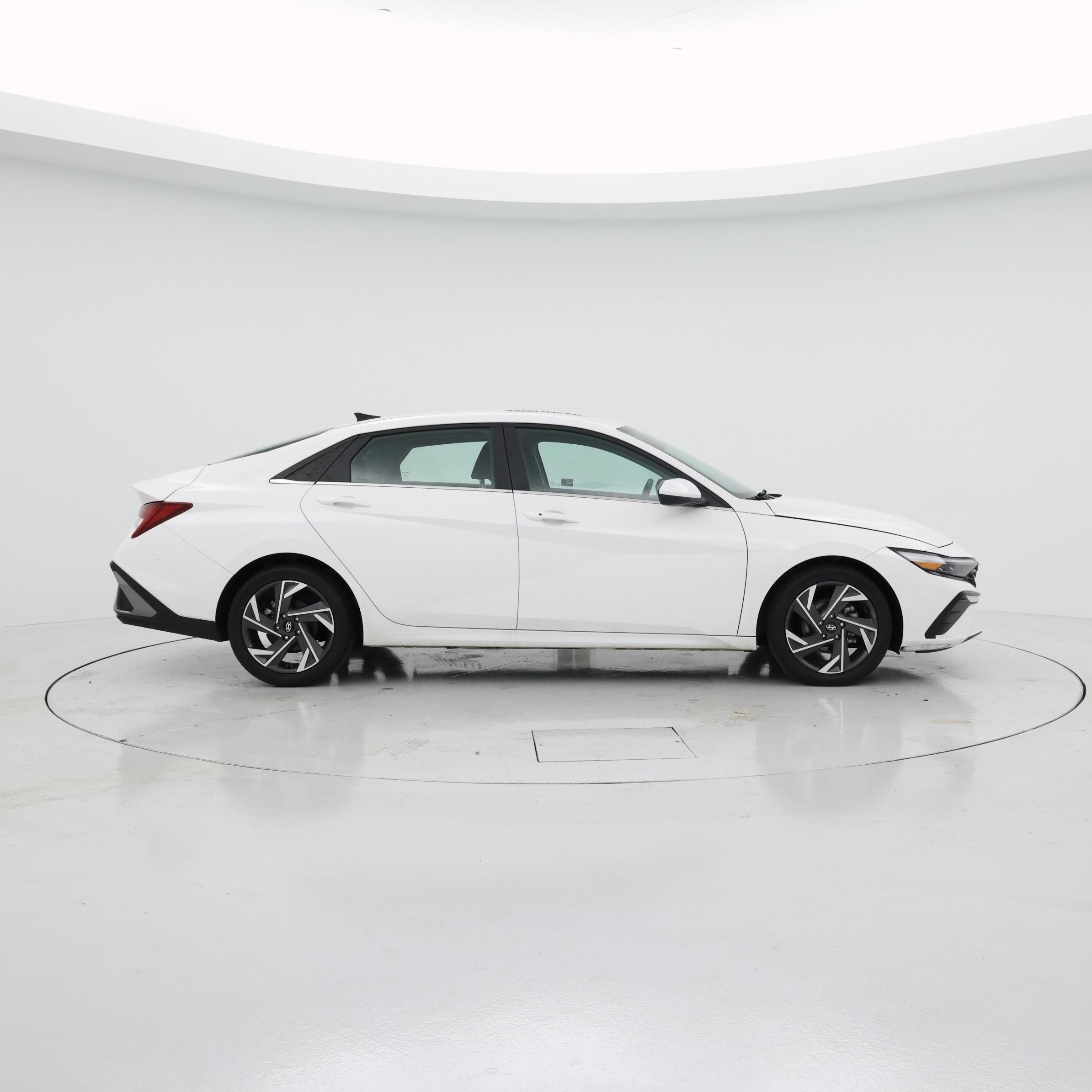 Thumbnail: 2024 Hyundai Elantra - 7