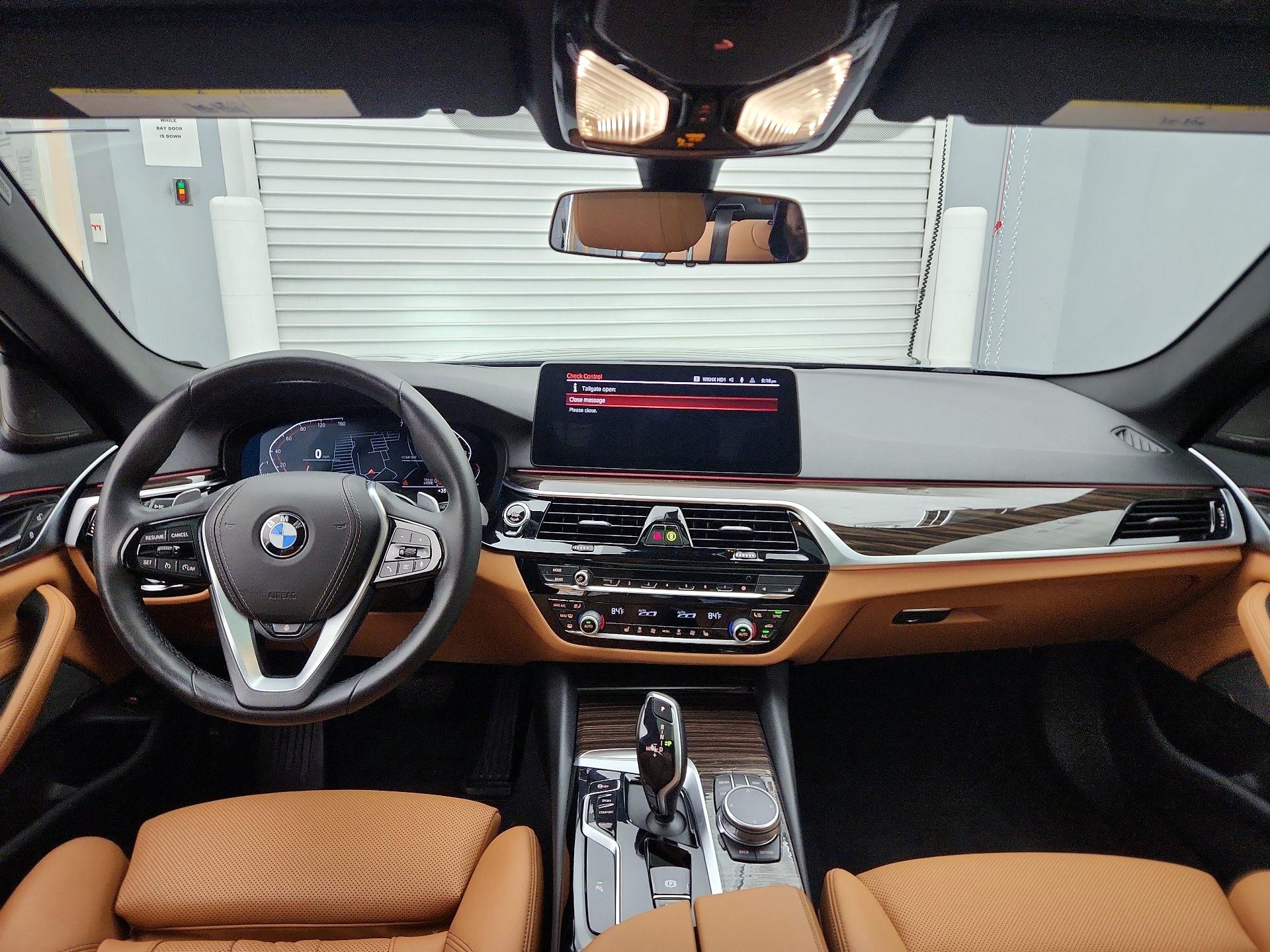 Thumbnail: 2023 BMW 5 Series - 9