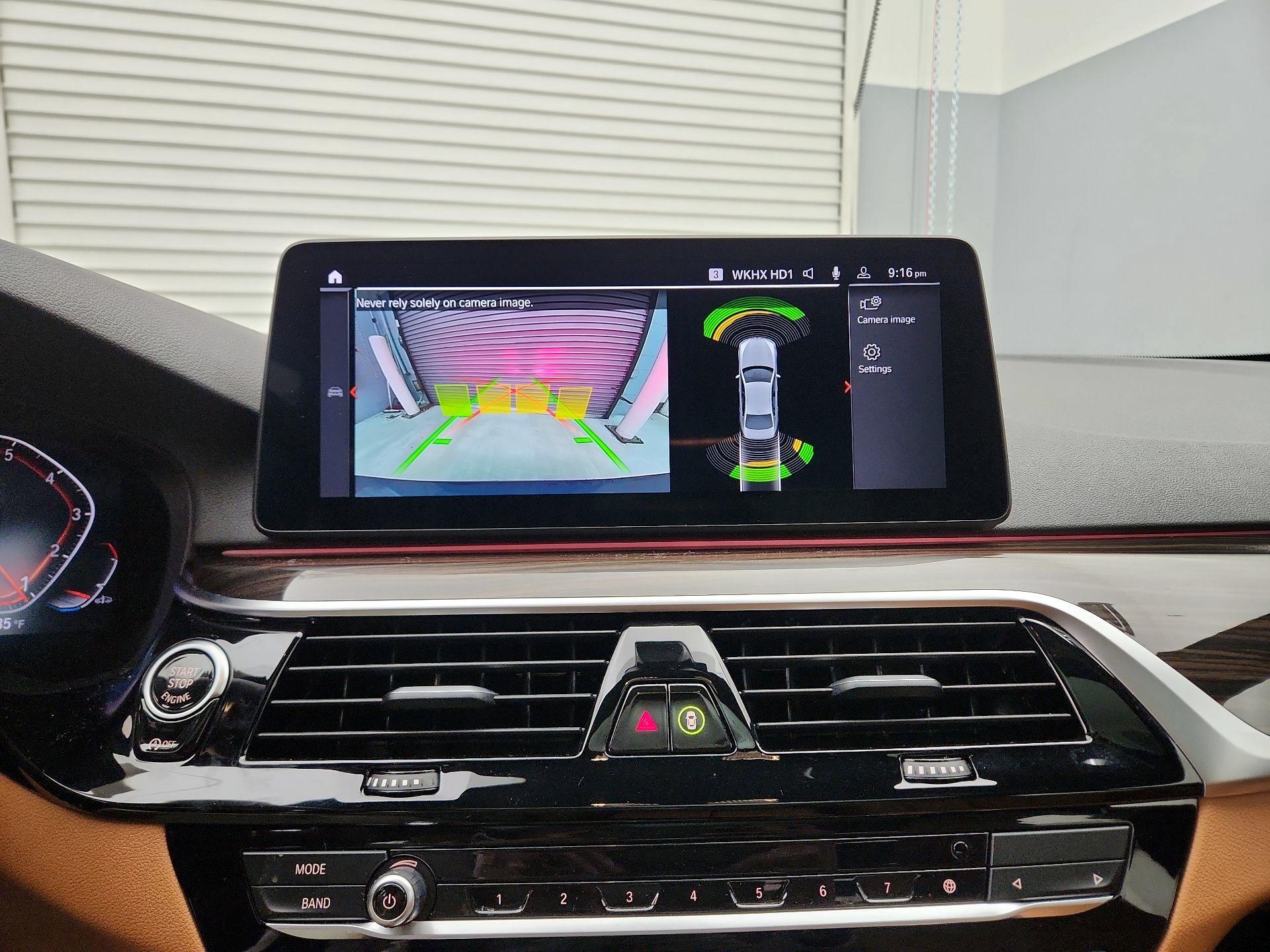 Thumbnail: 2023 BMW 5 Series - 15