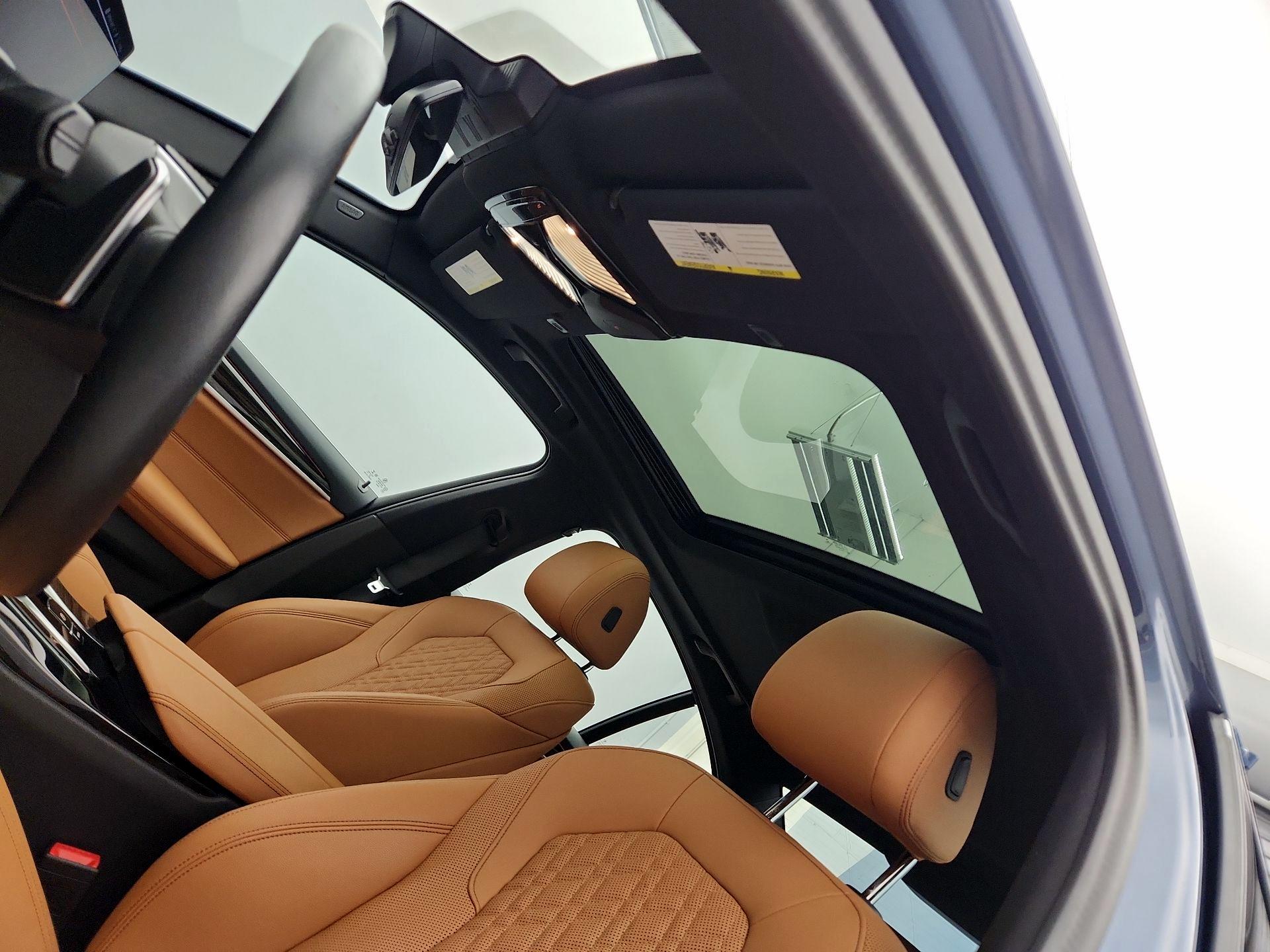 Thumbnail: 2023 BMW 5 Series - 20