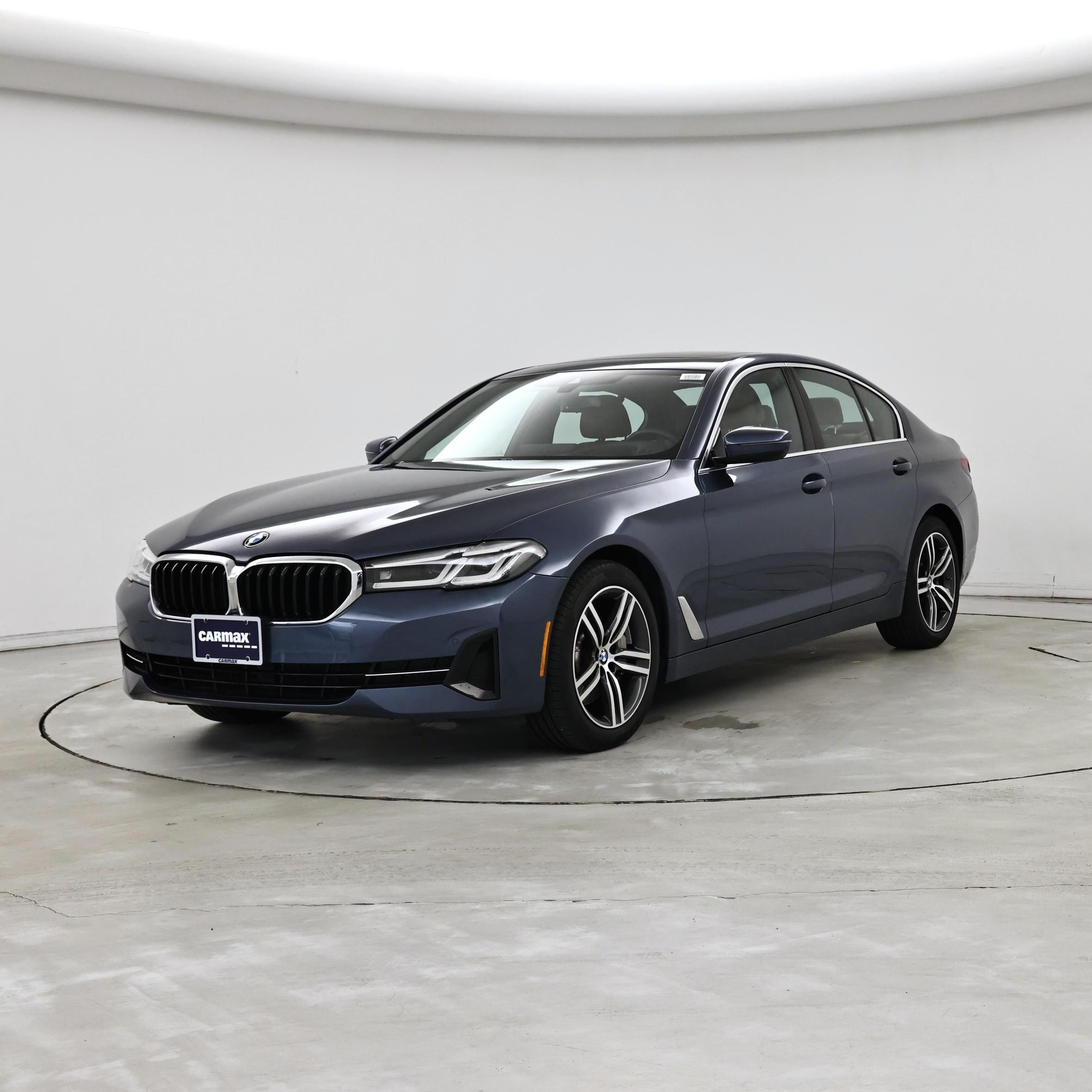 Thumbnail: 2023 BMW 5 Series - 4