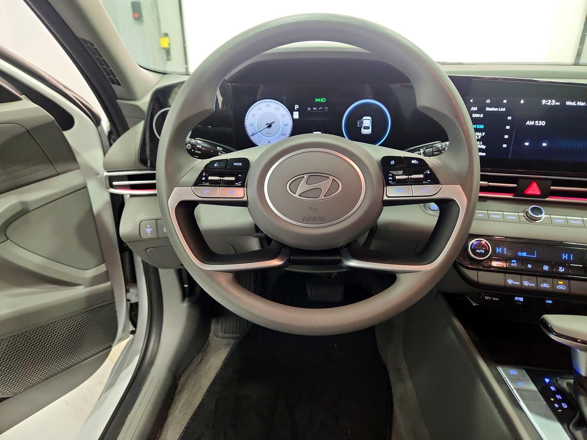 Thumbnail: 2024 Hyundai Elantra - 10