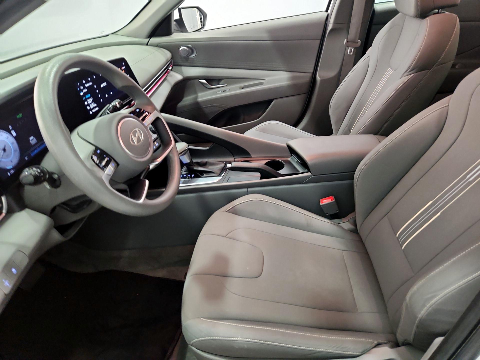 Thumbnail: 2024 Hyundai Elantra - 11