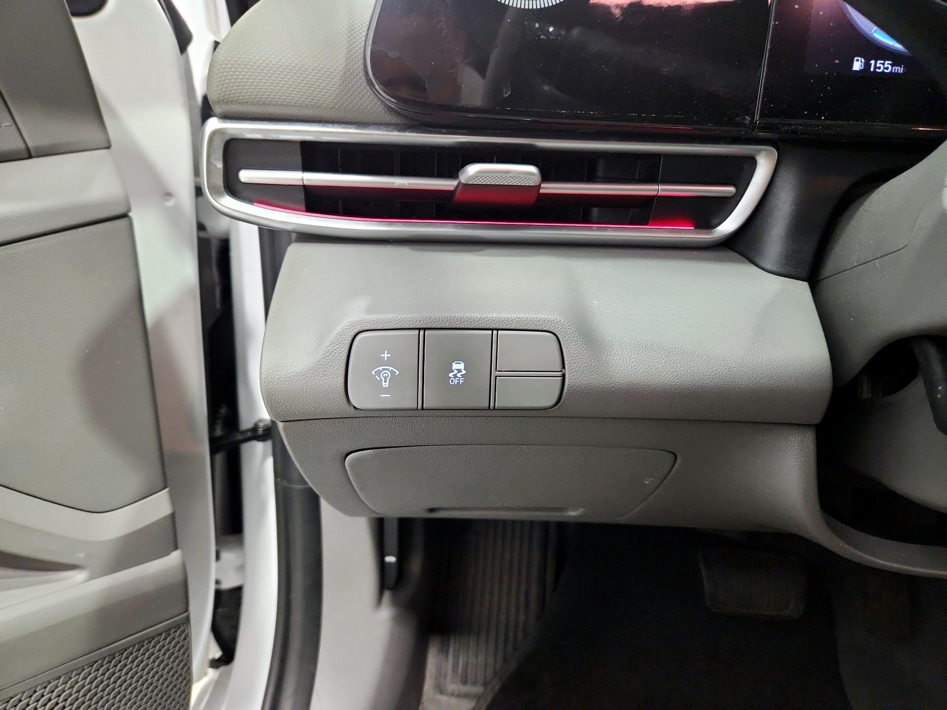 Thumbnail: 2024 Hyundai Elantra - 13