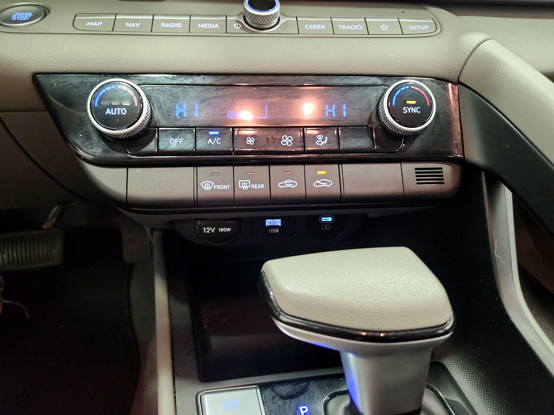 Thumbnail: 2024 Hyundai Elantra - 16