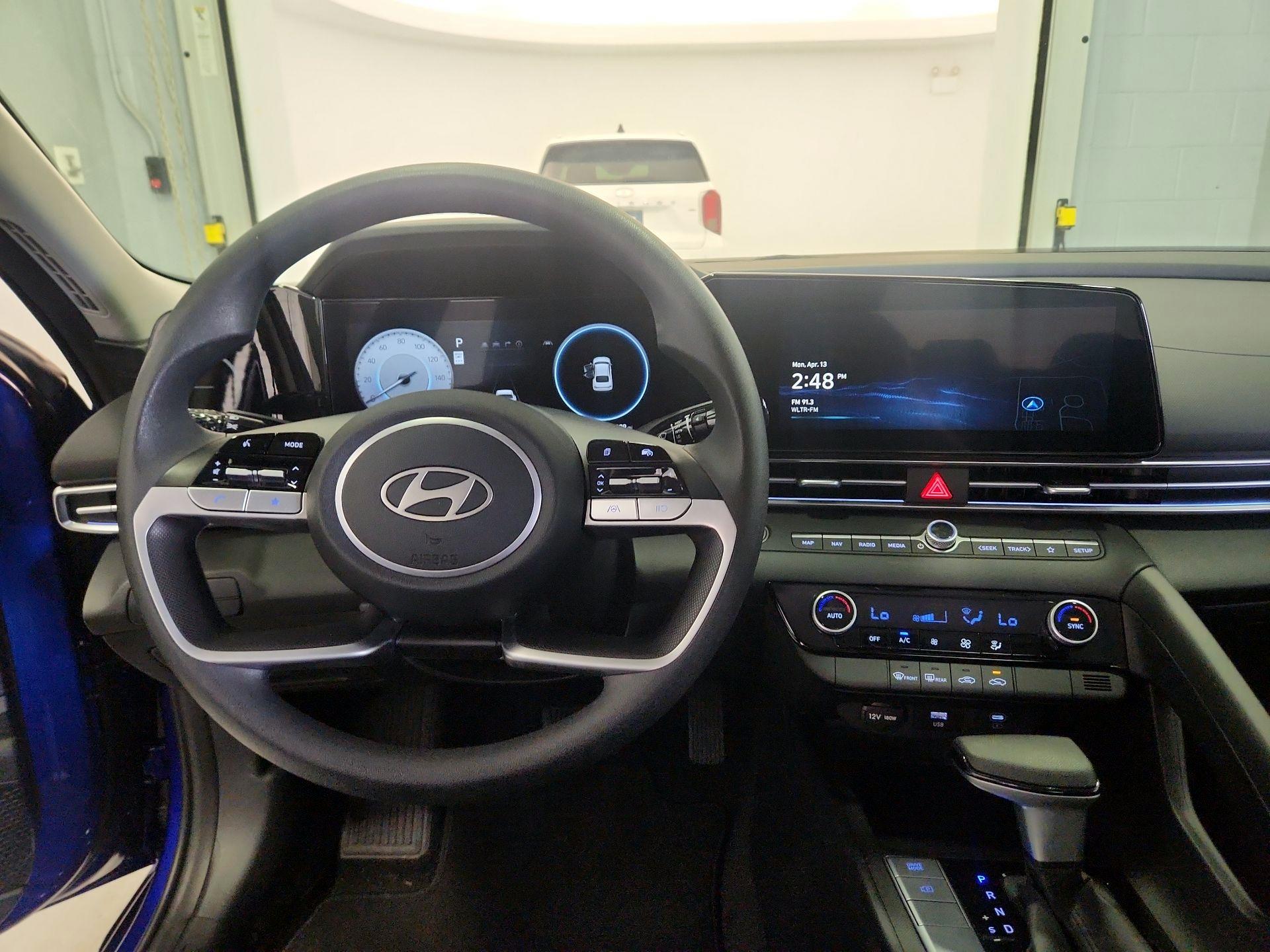 Thumbnail: 2024 Hyundai Elantra - 9