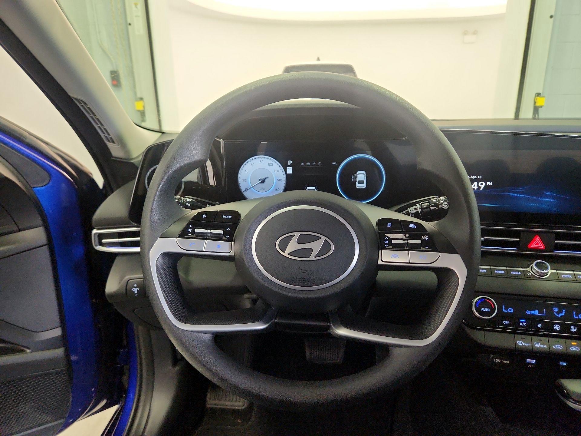 Thumbnail: 2024 Hyundai Elantra - 10