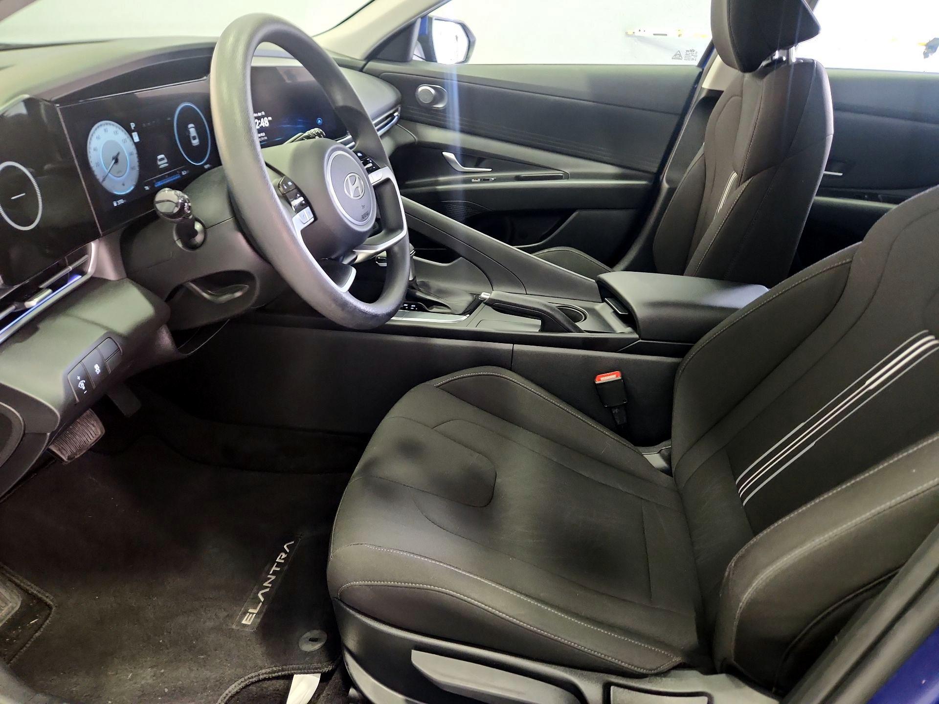 Thumbnail: 2024 Hyundai Elantra - 11