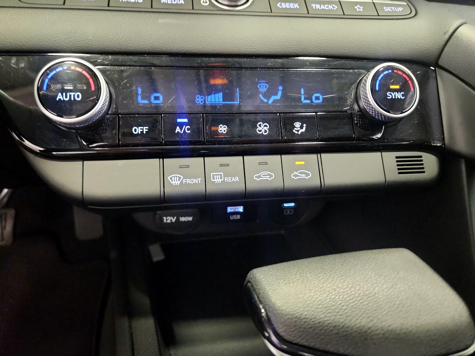 Thumbnail: 2024 Hyundai Elantra - 16