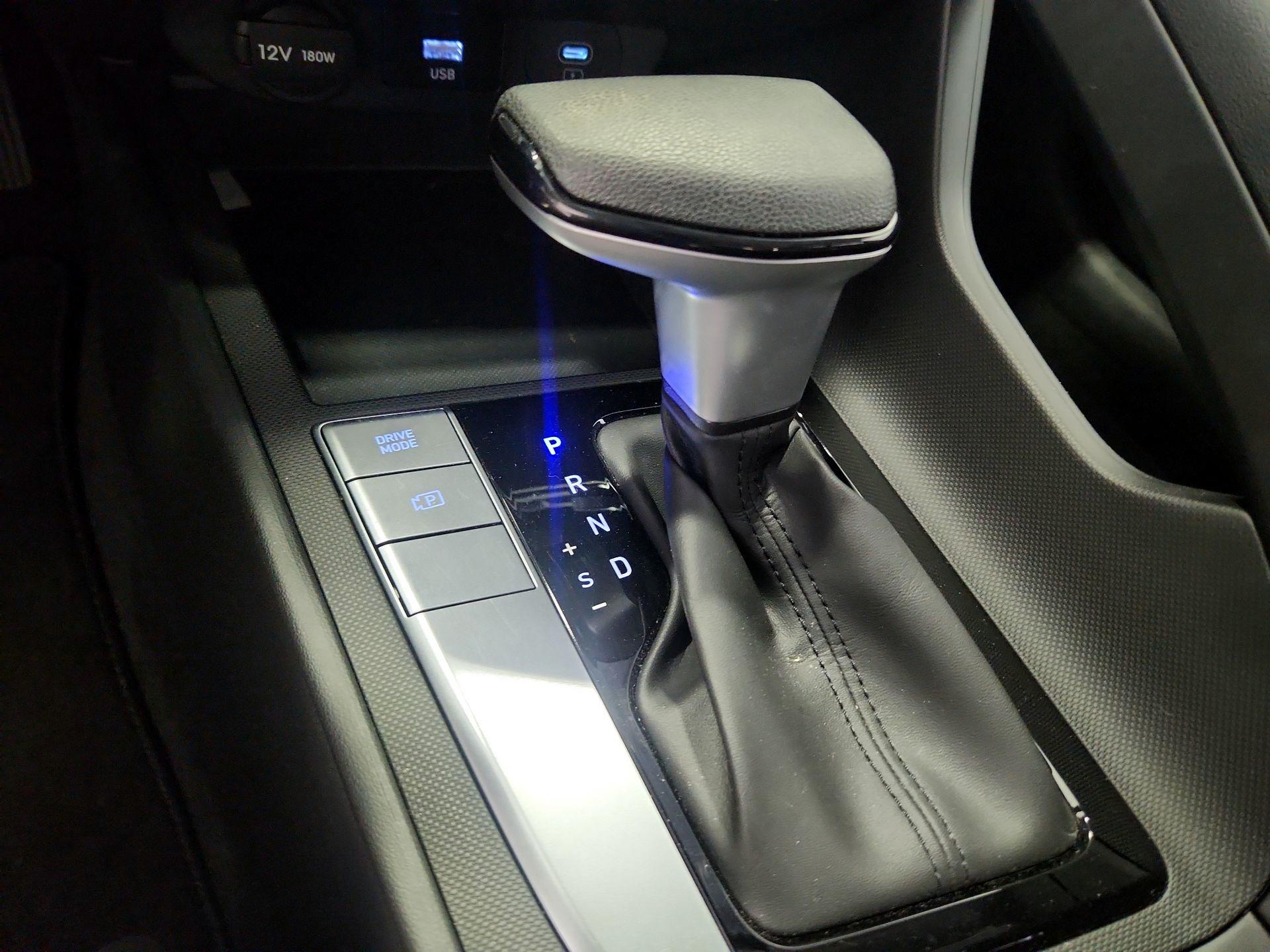 Thumbnail: 2024 Hyundai Elantra - 17