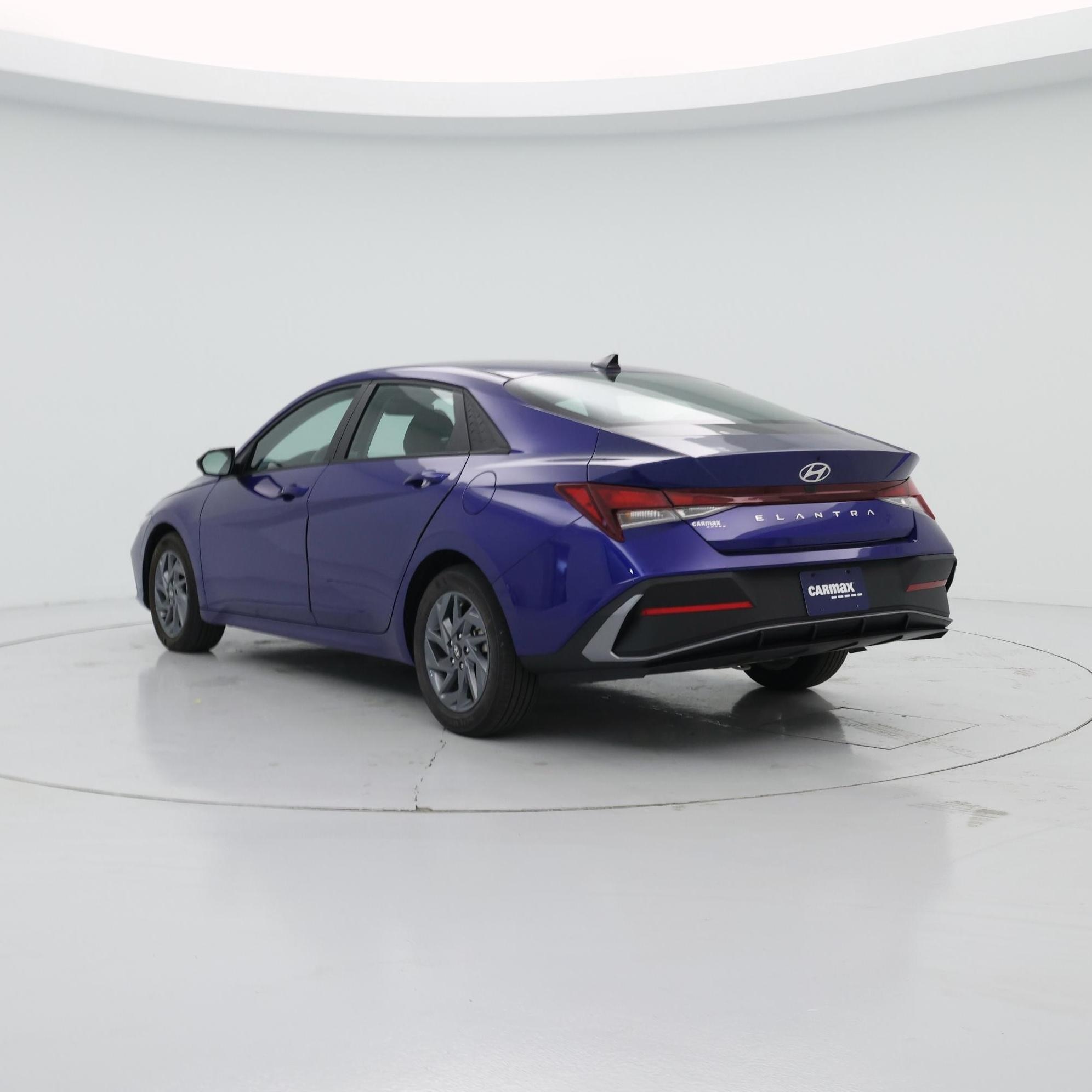 Thumbnail: 2024 Hyundai Elantra - 2