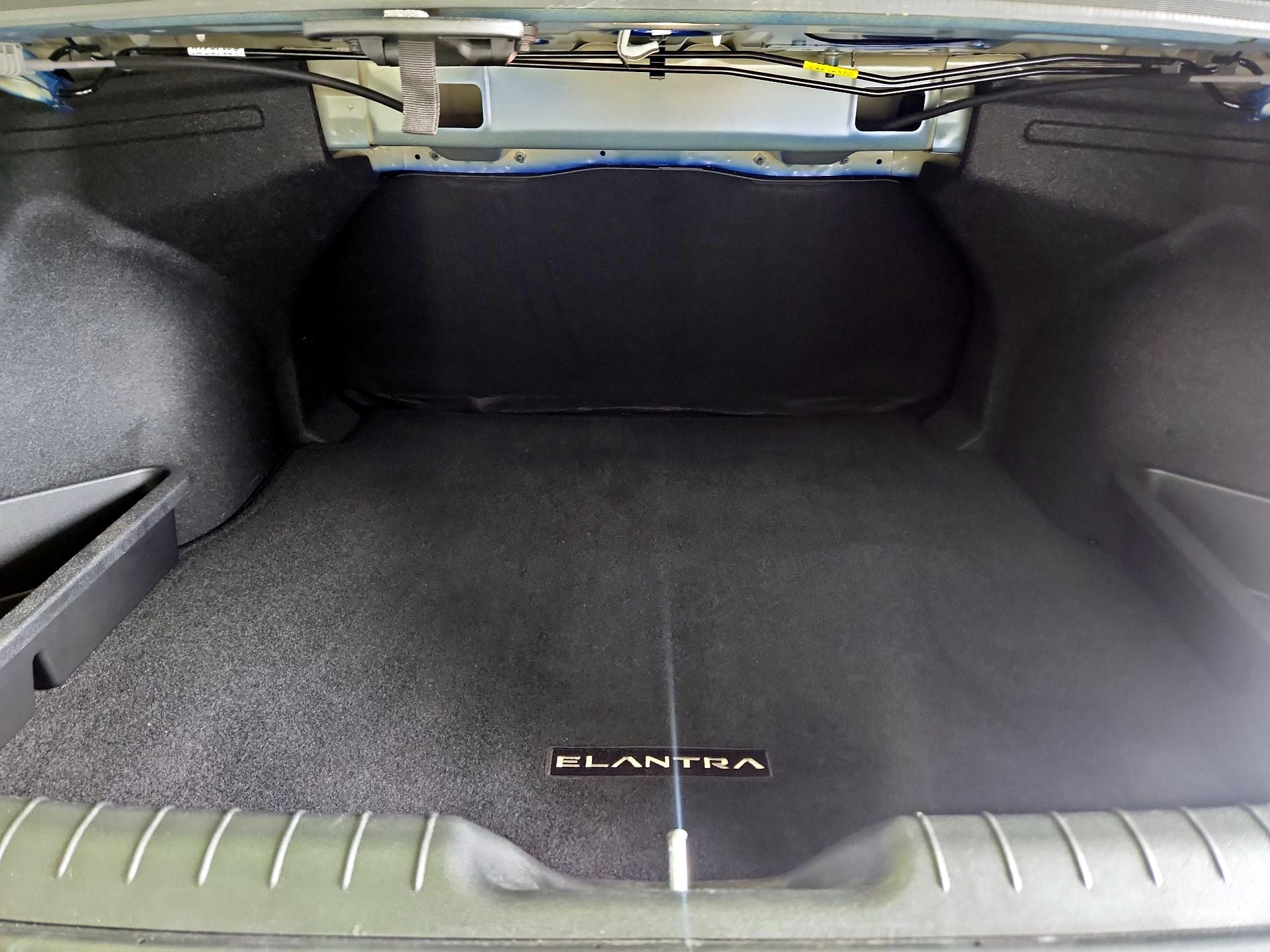 Thumbnail: 2024 Hyundai Elantra - 20