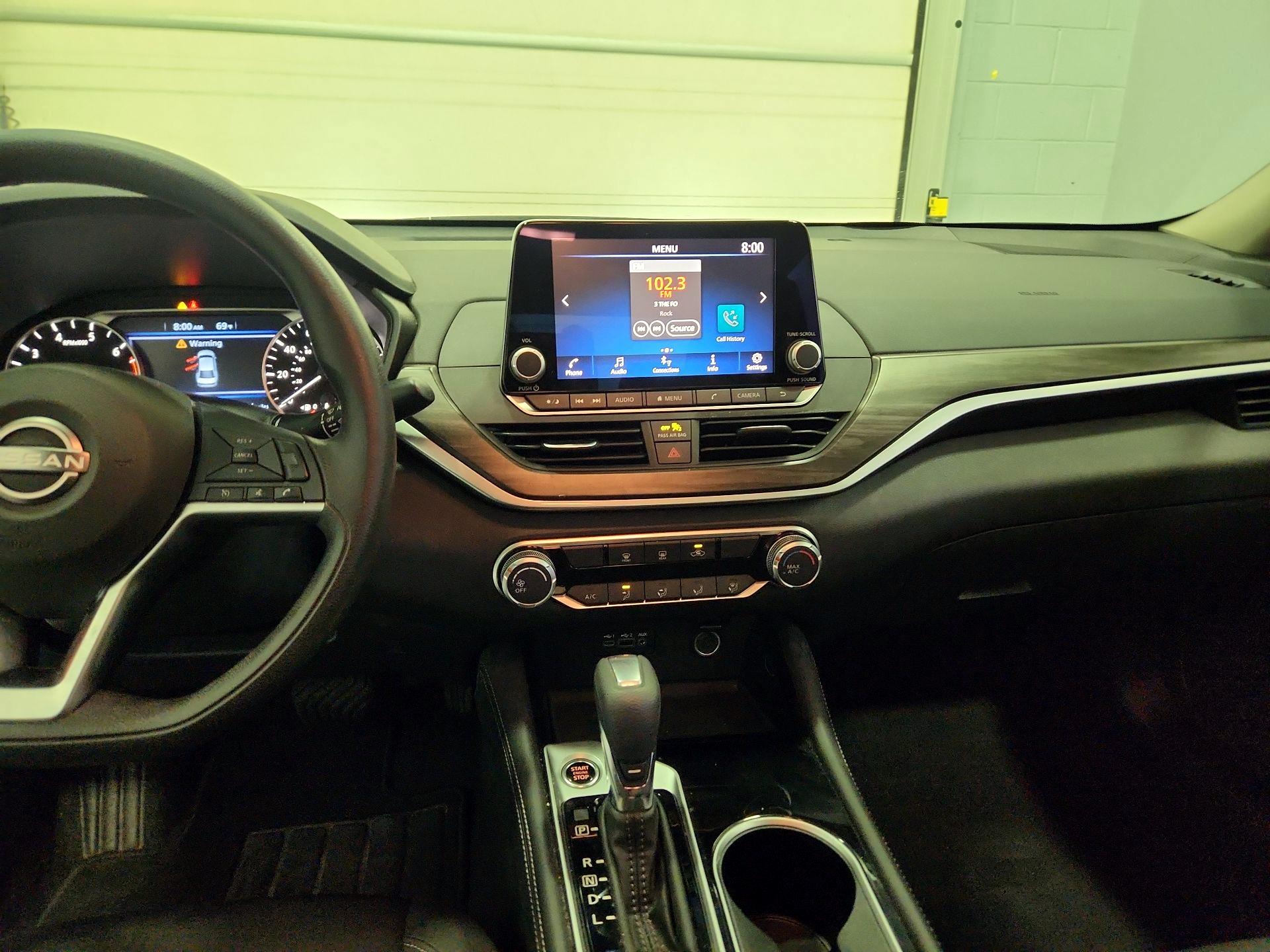 Thumbnail: 2023 Nissan Altima - 9