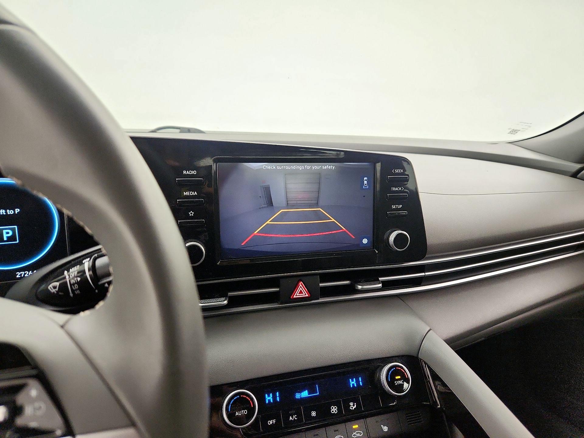 Thumbnail: 2022 Hyundai Elantra - 14