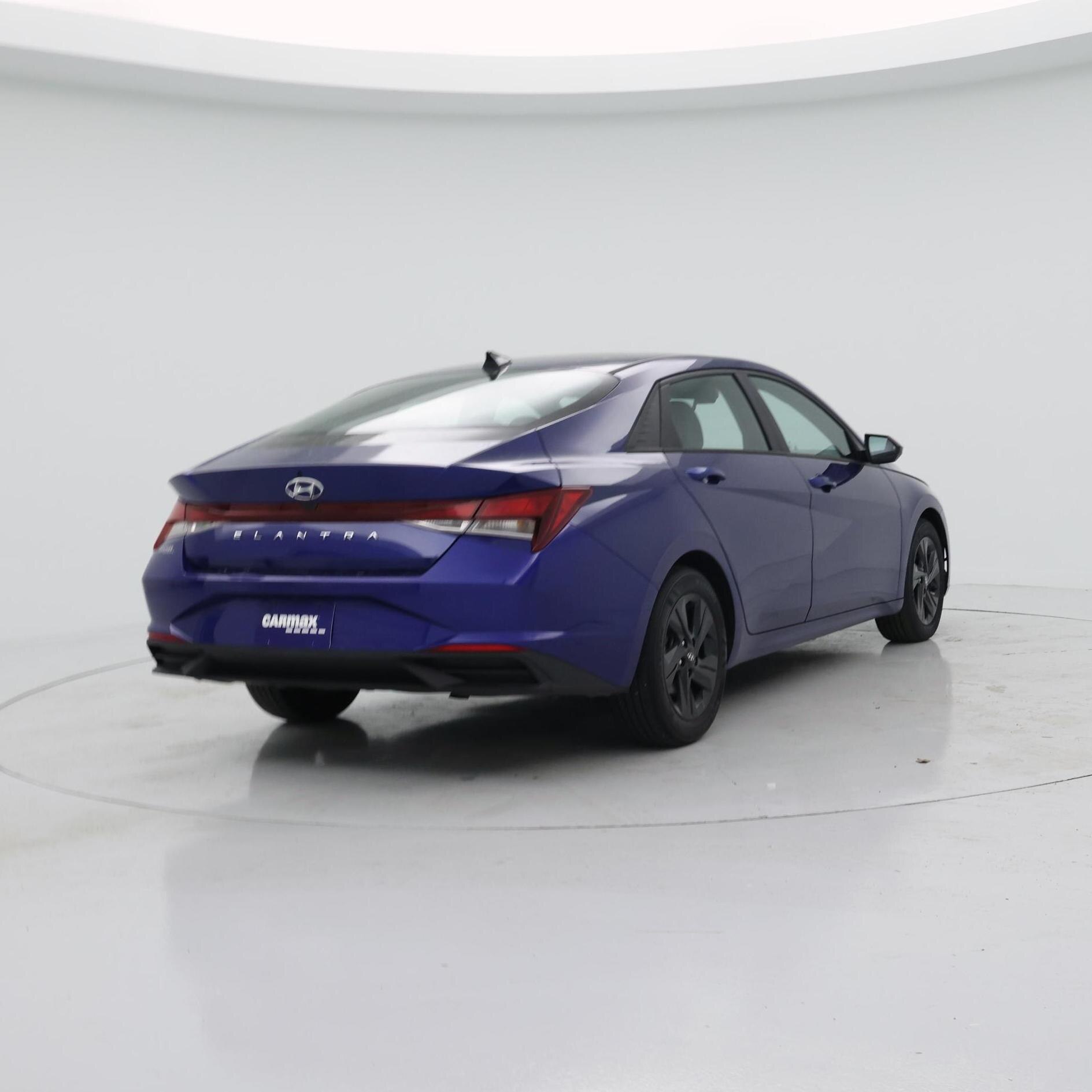 Thumbnail: 2022 Hyundai Elantra - 8