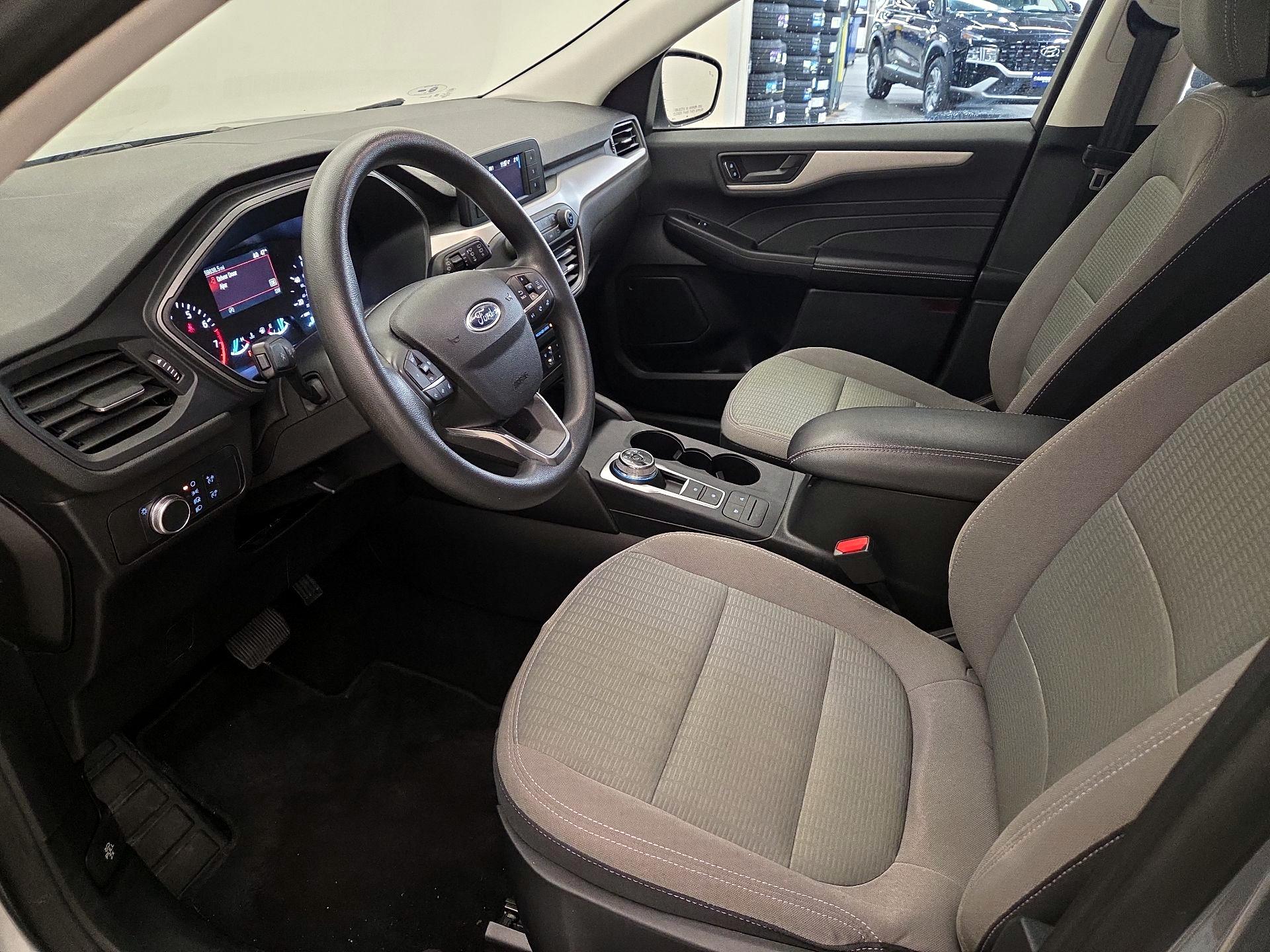 Thumbnail: 2022 Ford Escape - 11