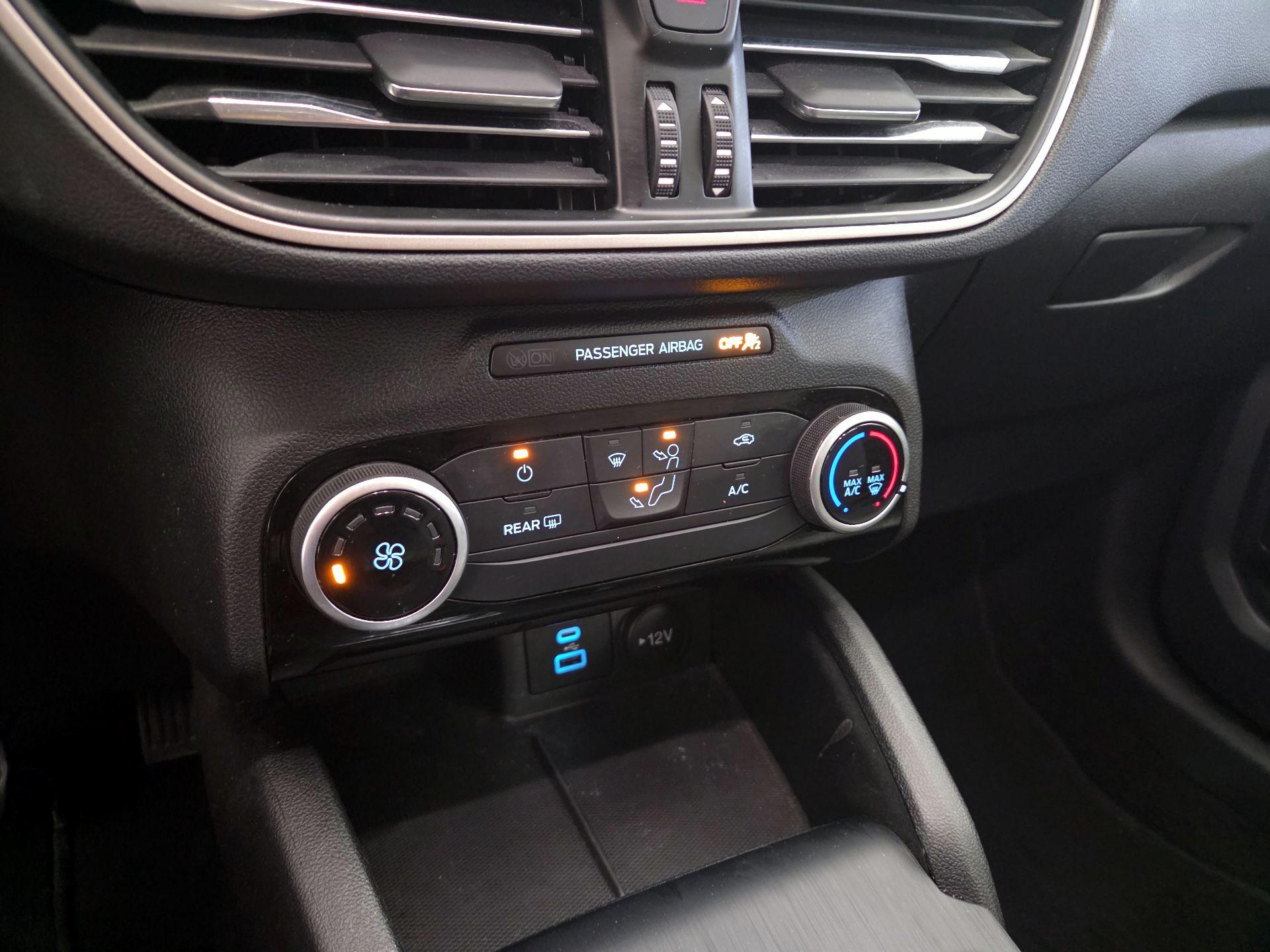 Thumbnail: 2022 Ford Escape - 16