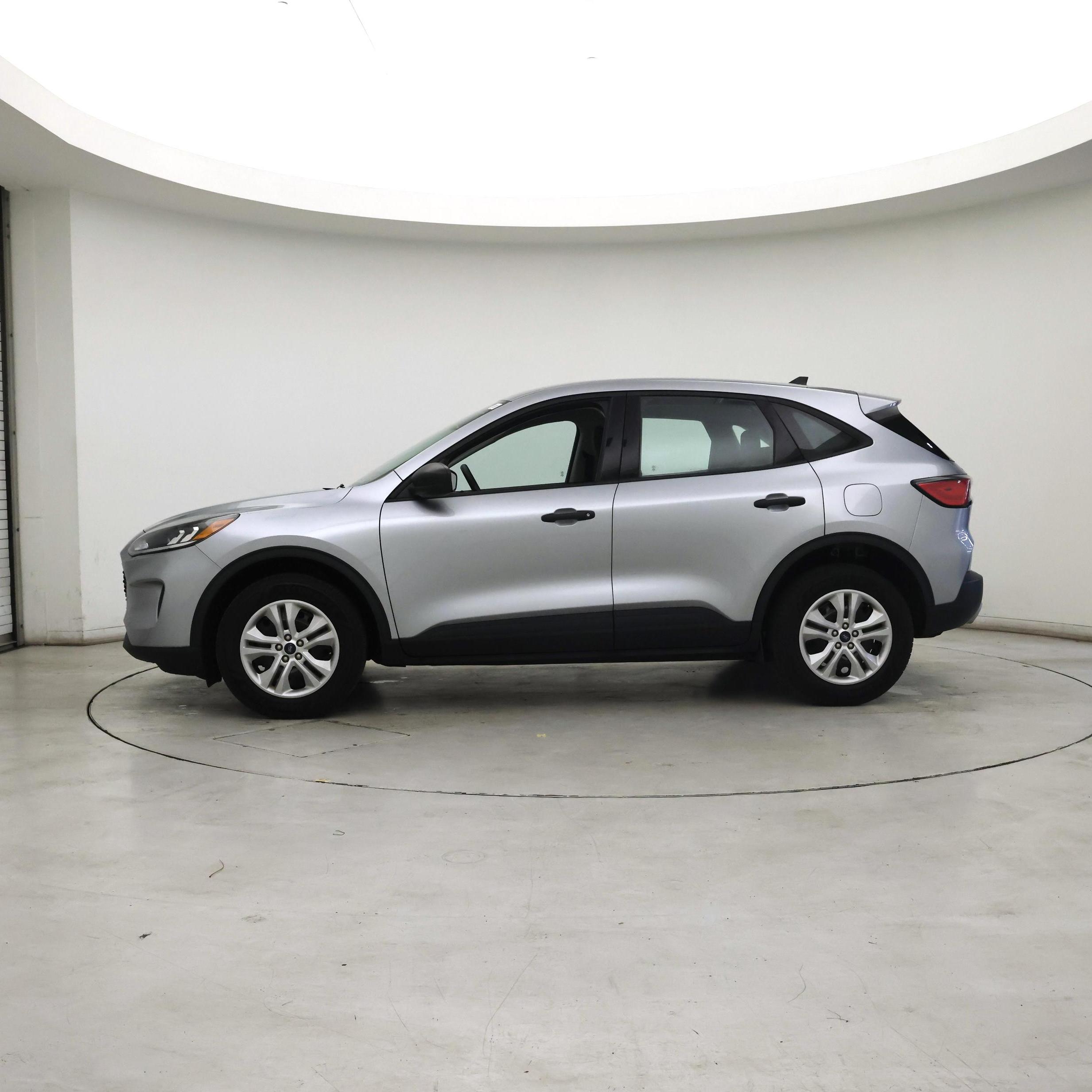 Thumbnail: 2022 Ford Escape - 3