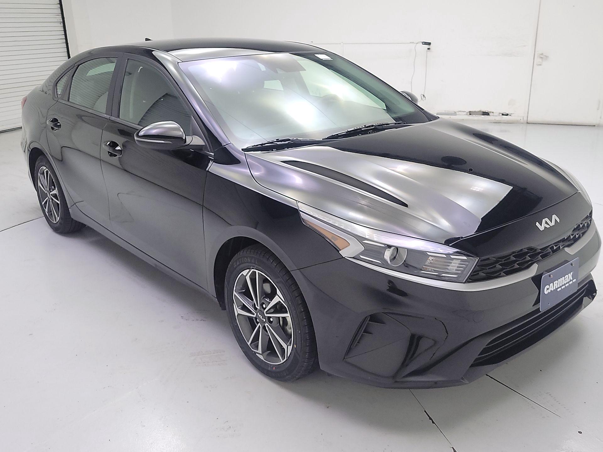 Thumbnail: 2023 Kia Forte - 1