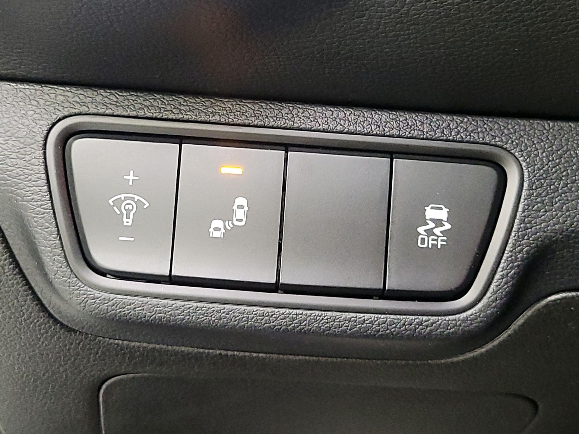 Thumbnail: 2023 Kia Forte - 11