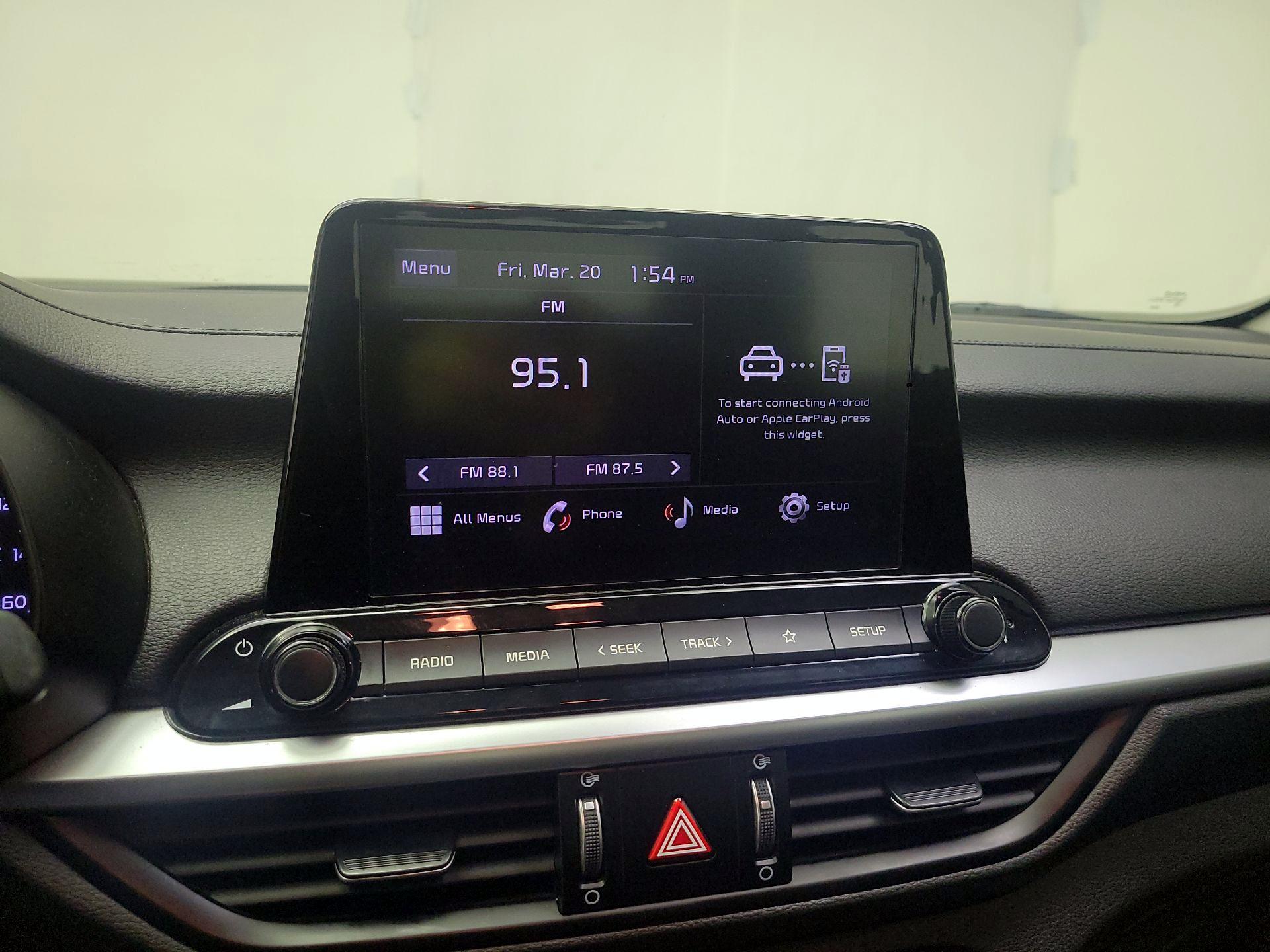 Thumbnail: 2023 Kia Forte - 13