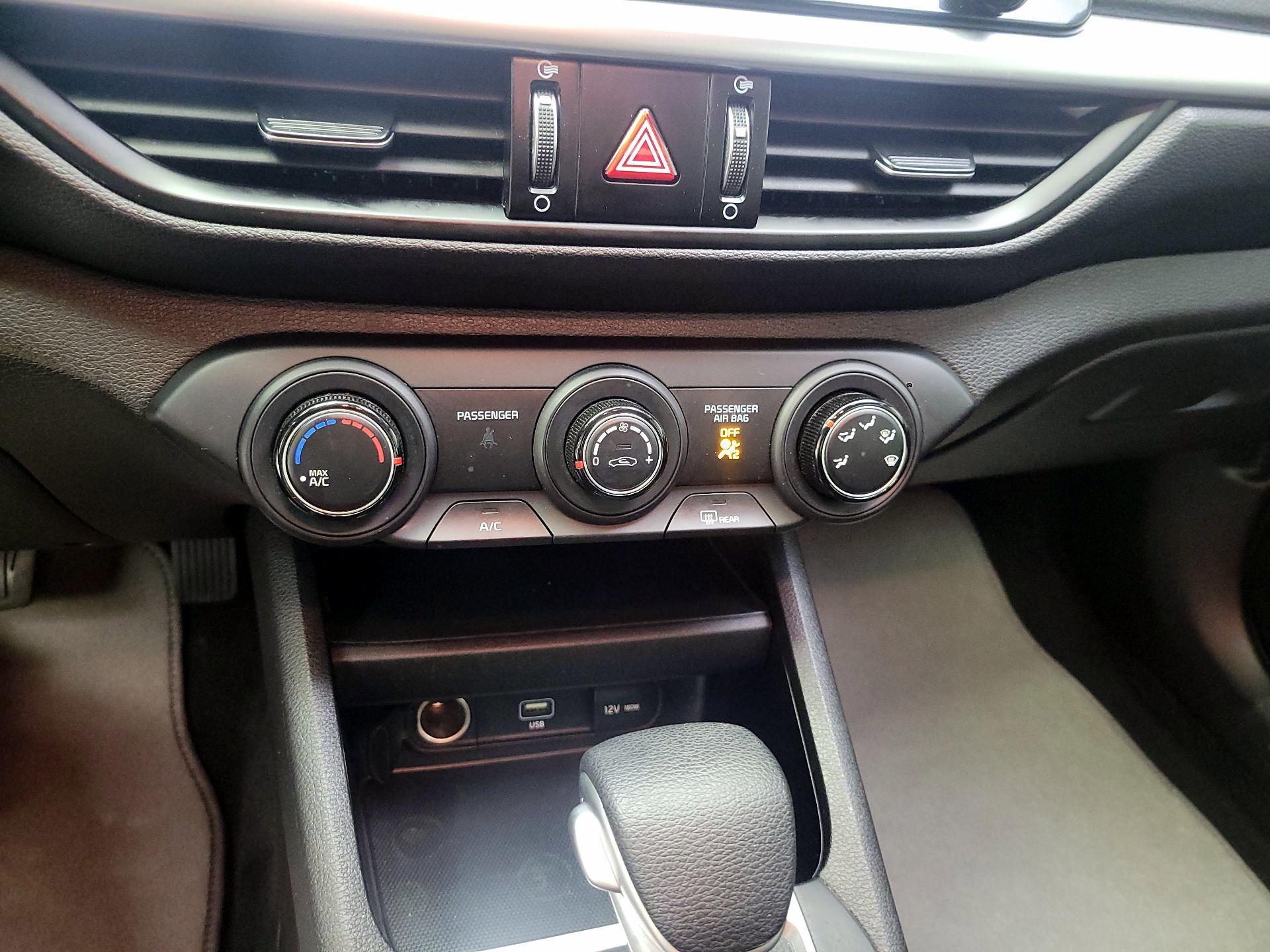 Thumbnail: 2023 Kia Forte - 14