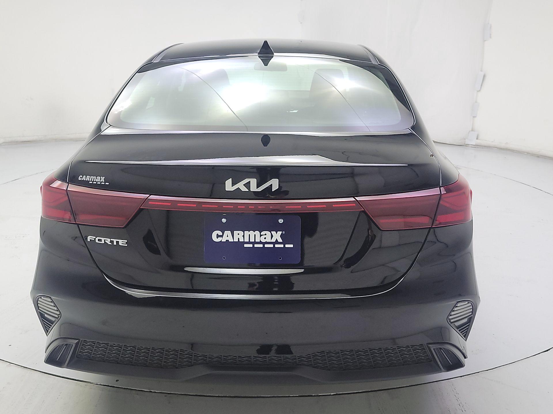 Thumbnail: 2023 Kia Forte - 6