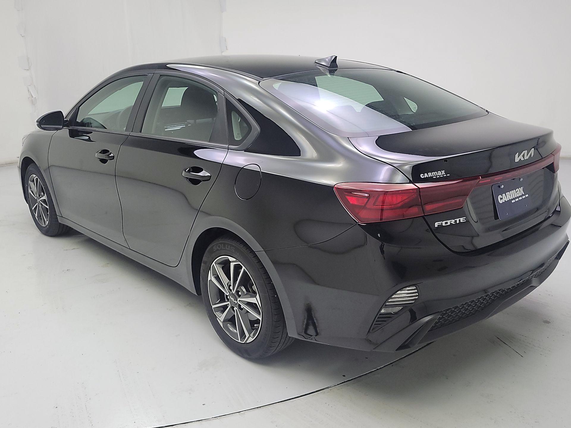 Thumbnail: 2023 Kia Forte - 7