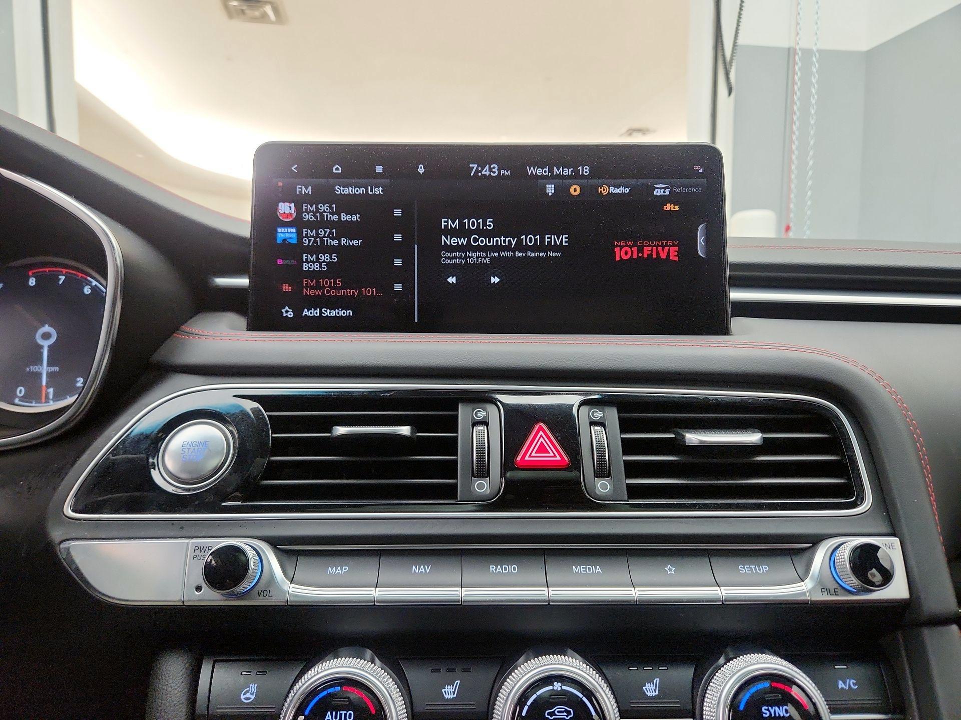 Thumbnail: 2023 Genesis G70 - 16