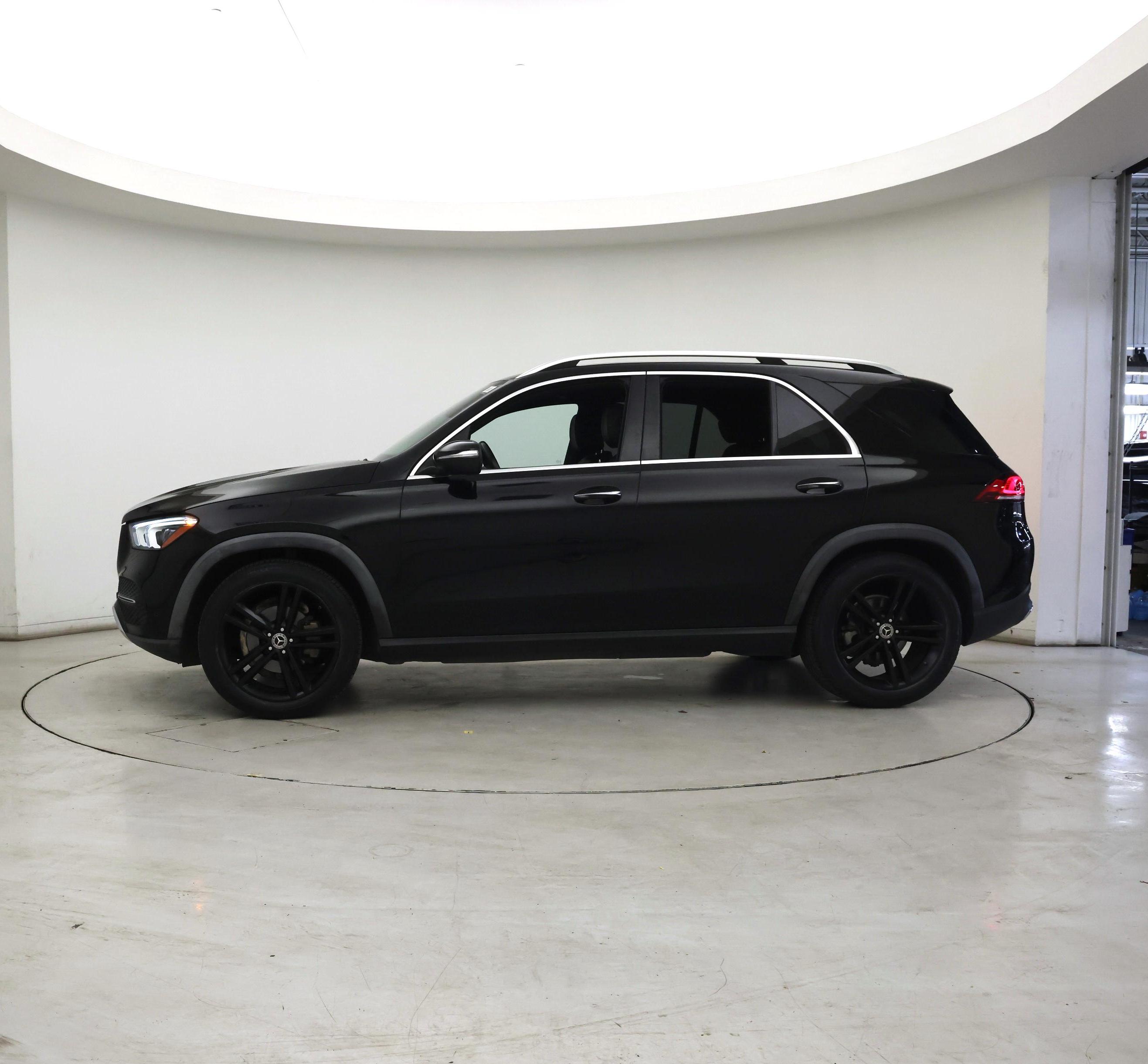 Thumbnail: 2021 Mercedes-Benz GLE - 3