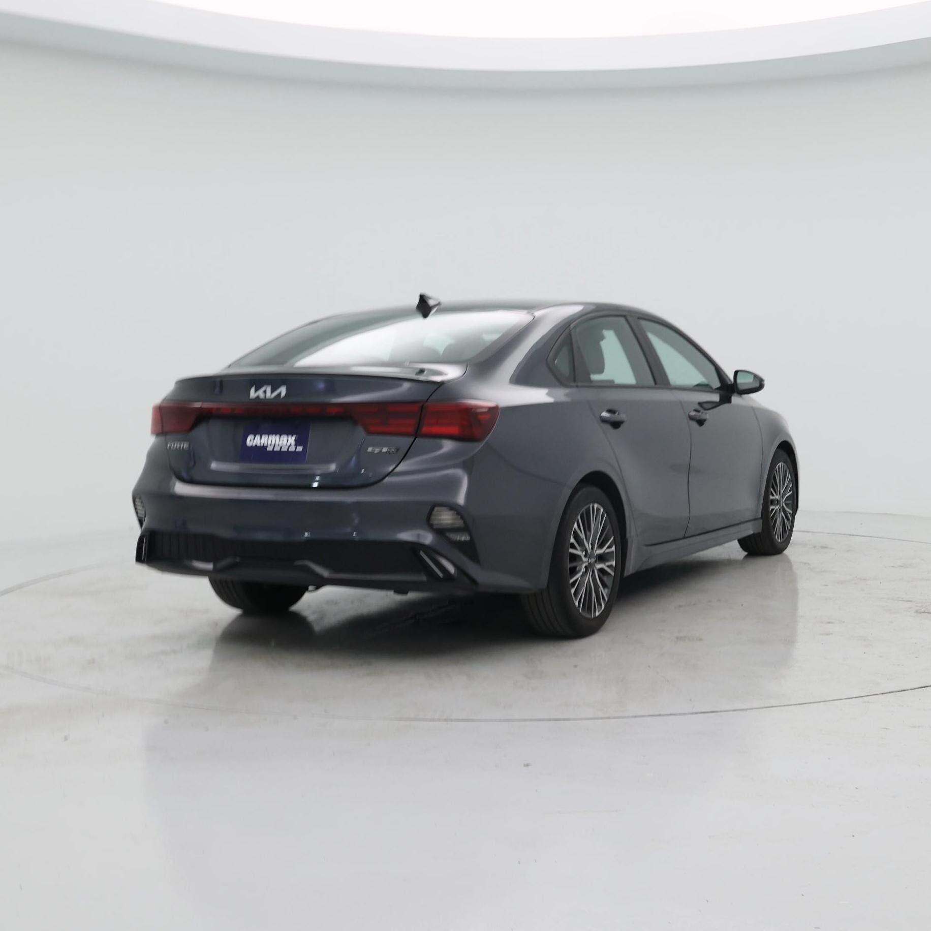 Thumbnail: 2023 Kia Forte - 8