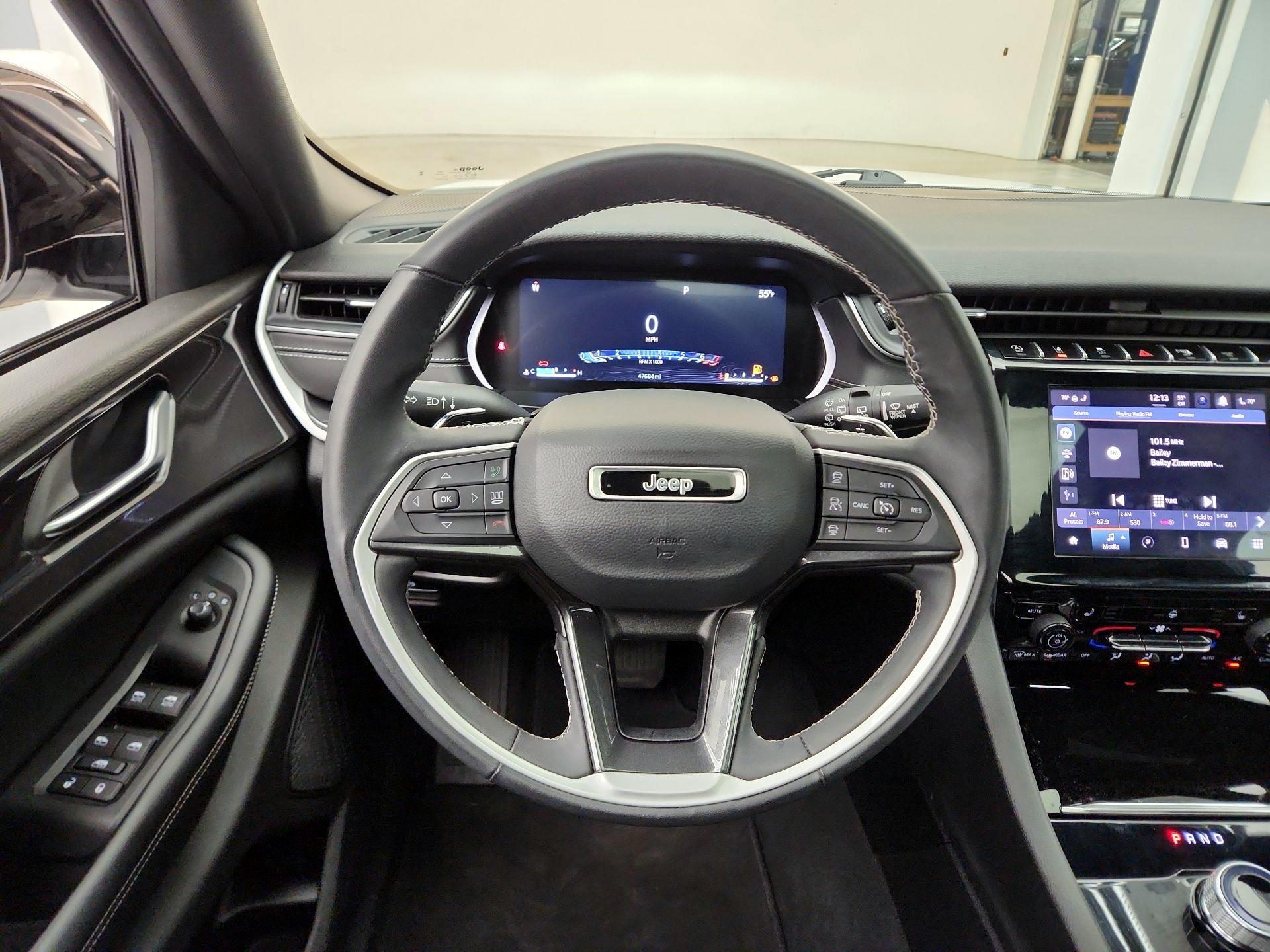 Thumbnail: 2023 Jeep Grand Cherokee - 10