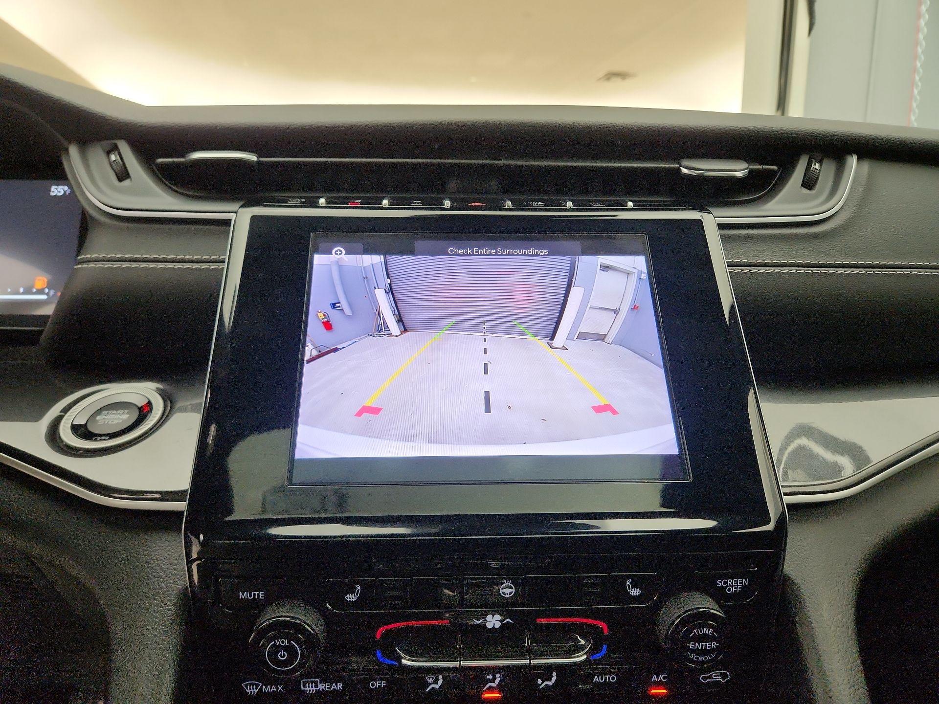 Thumbnail: 2023 Jeep Grand Cherokee - 14