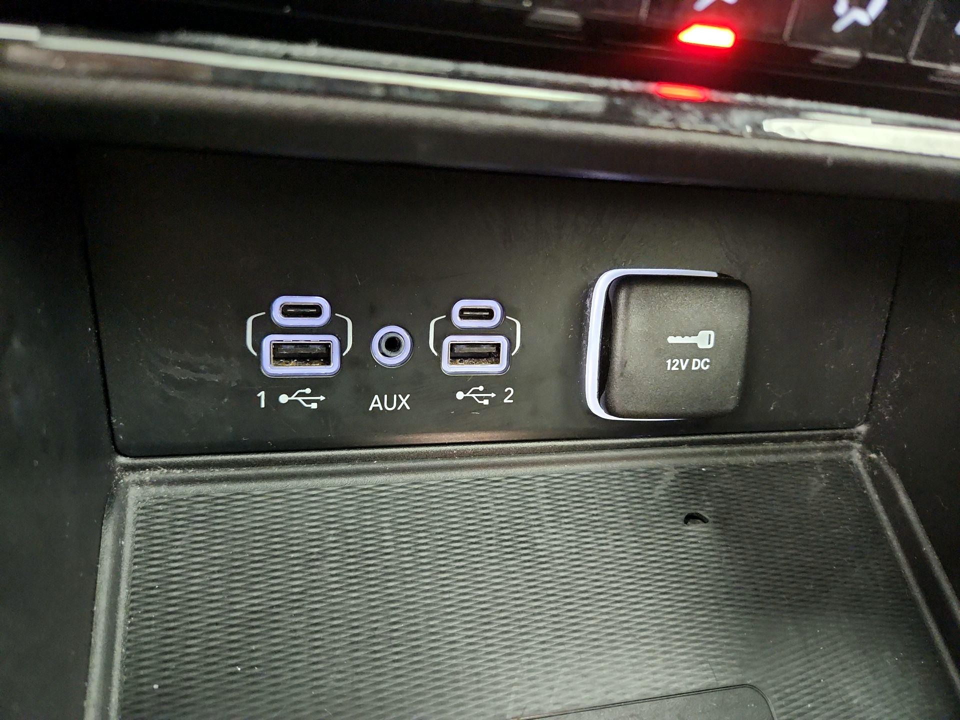 Thumbnail: 2023 Jeep Grand Cherokee - 18