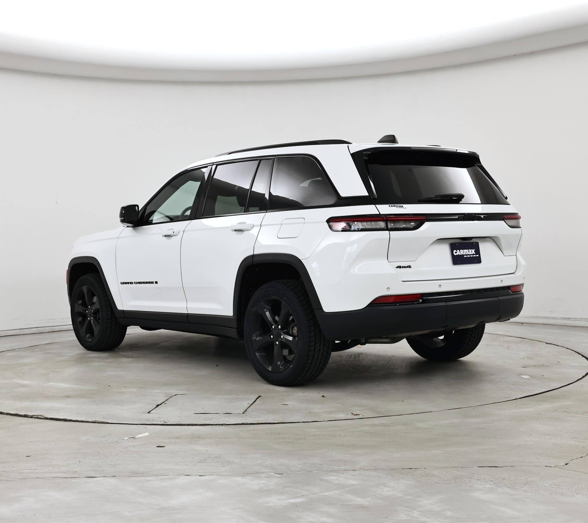 Thumbnail: 2023 Jeep Grand Cherokee - 2