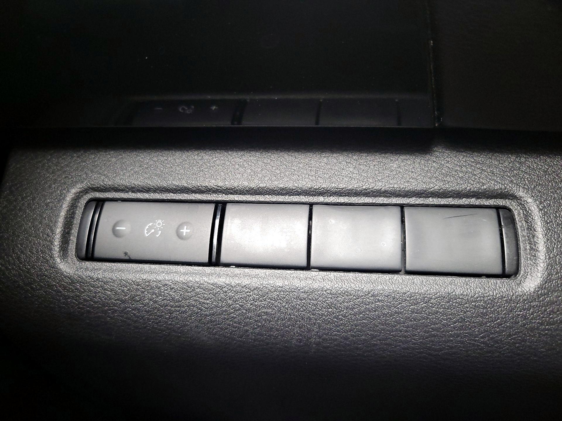 Thumbnail: 2023 Nissan Pathfinder - 13