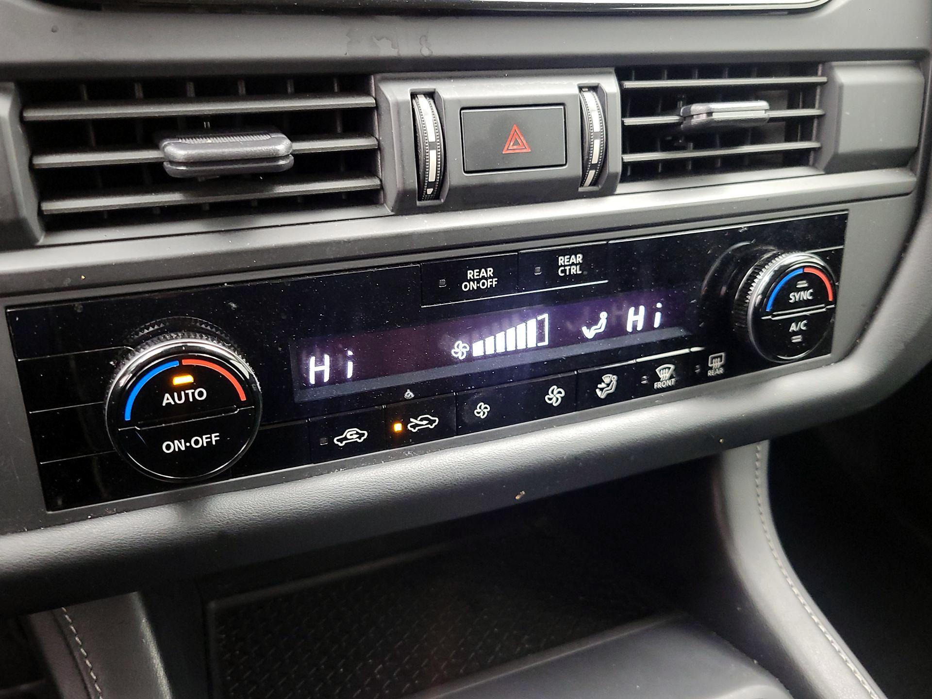 Thumbnail: 2023 Nissan Pathfinder - 16