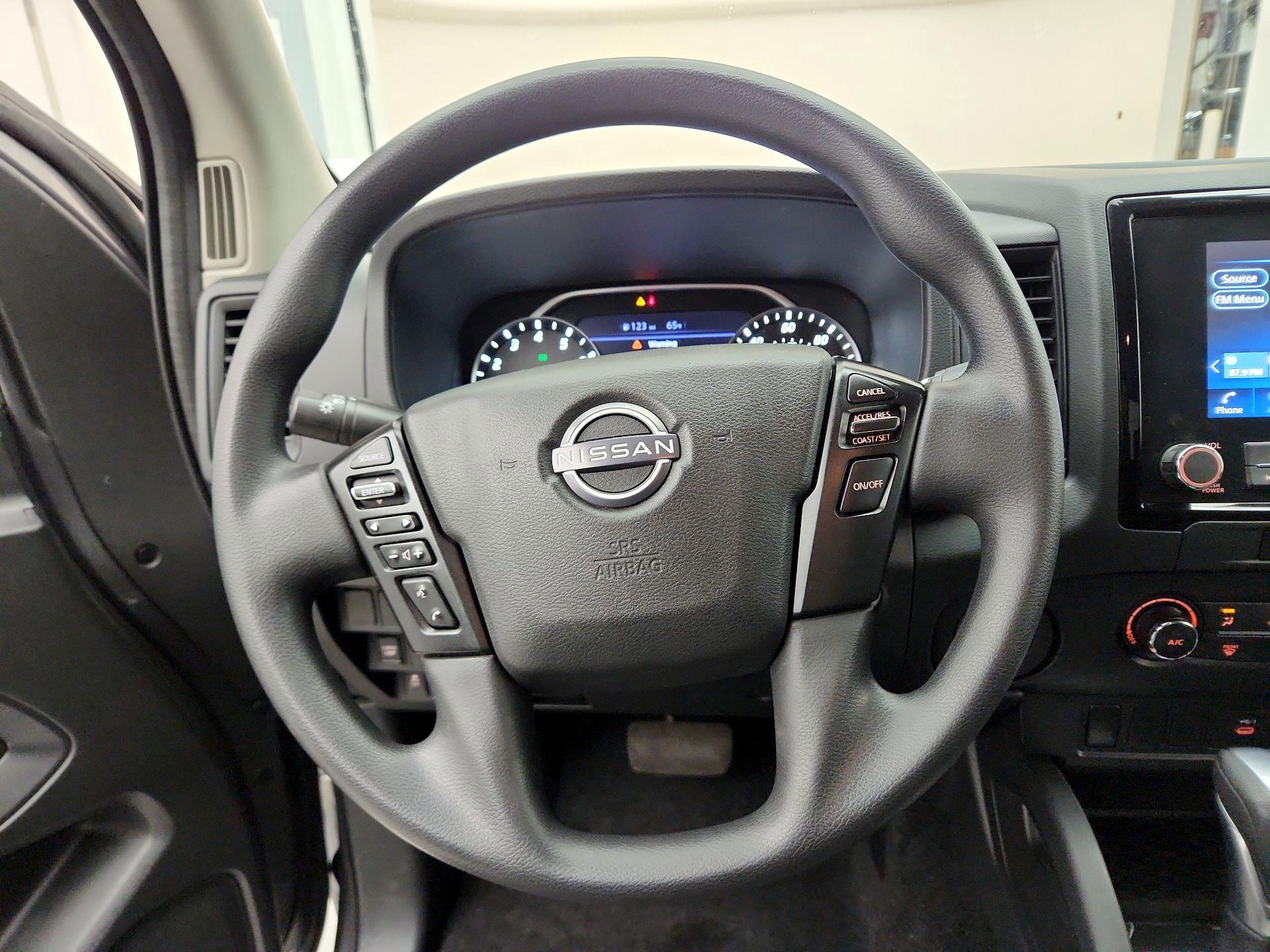 Thumbnail: 2022 Nissan Frontier - 10